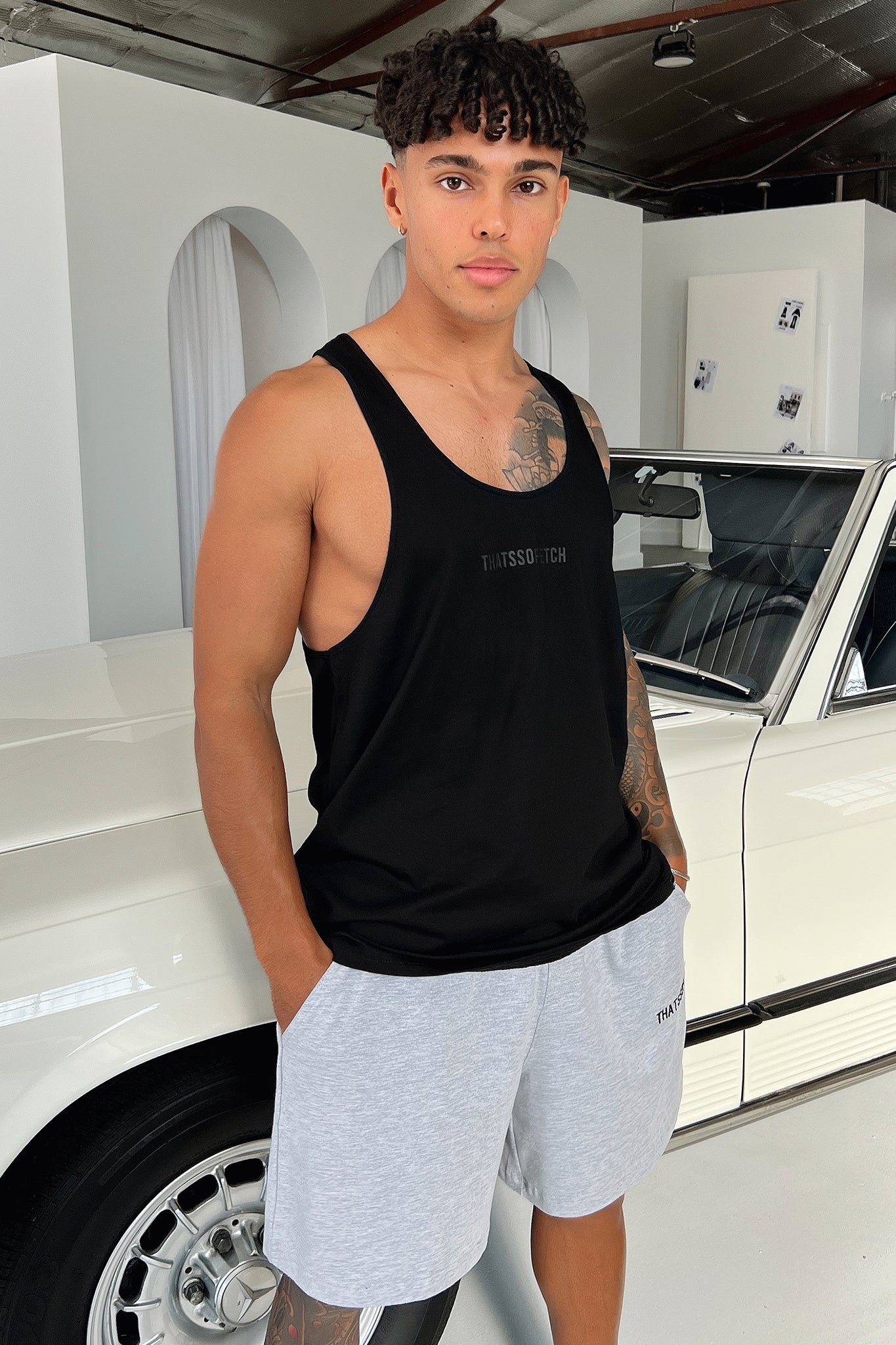 Otis Tank - Black-Coutiqo