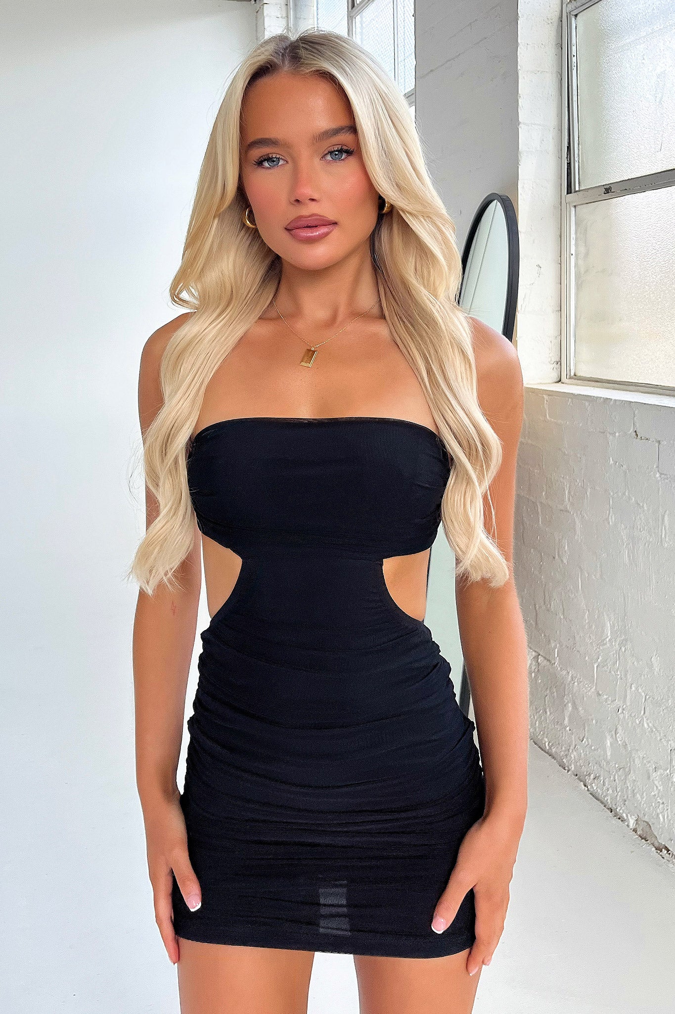 Pheobe Strapless Mini Dress - Black-Coutiqo