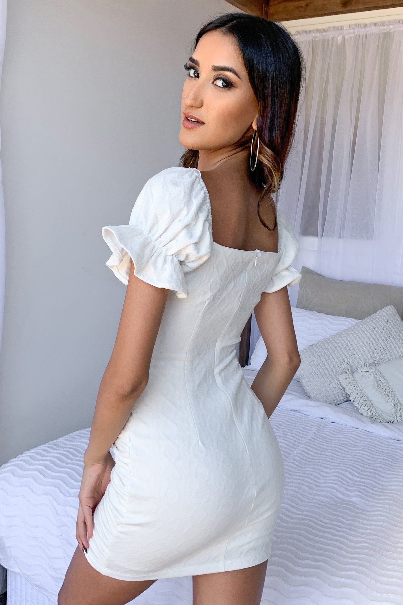 Quinn Dress - White-Coutiqo