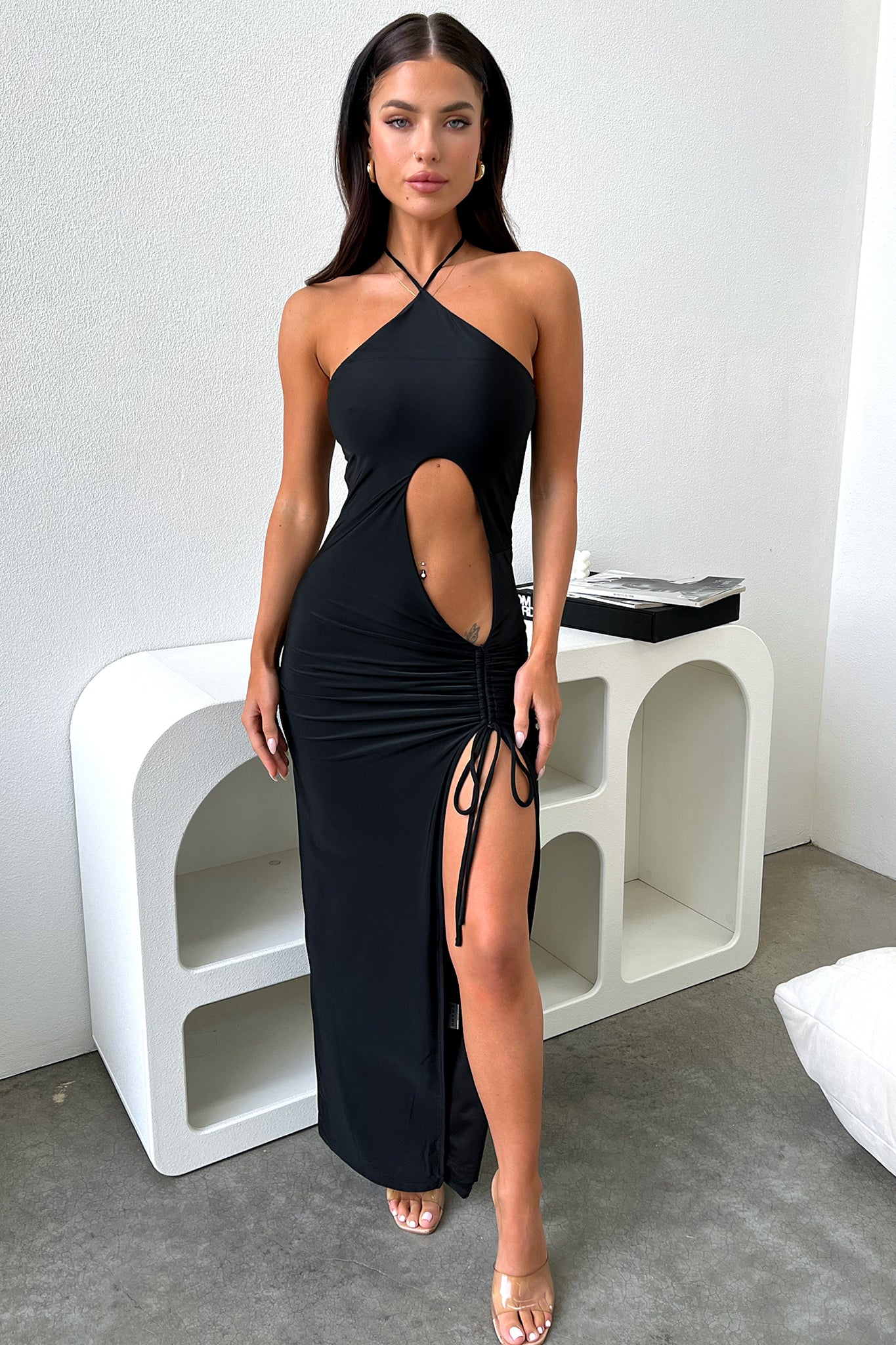 Romana Dress - Black-Coutiqo