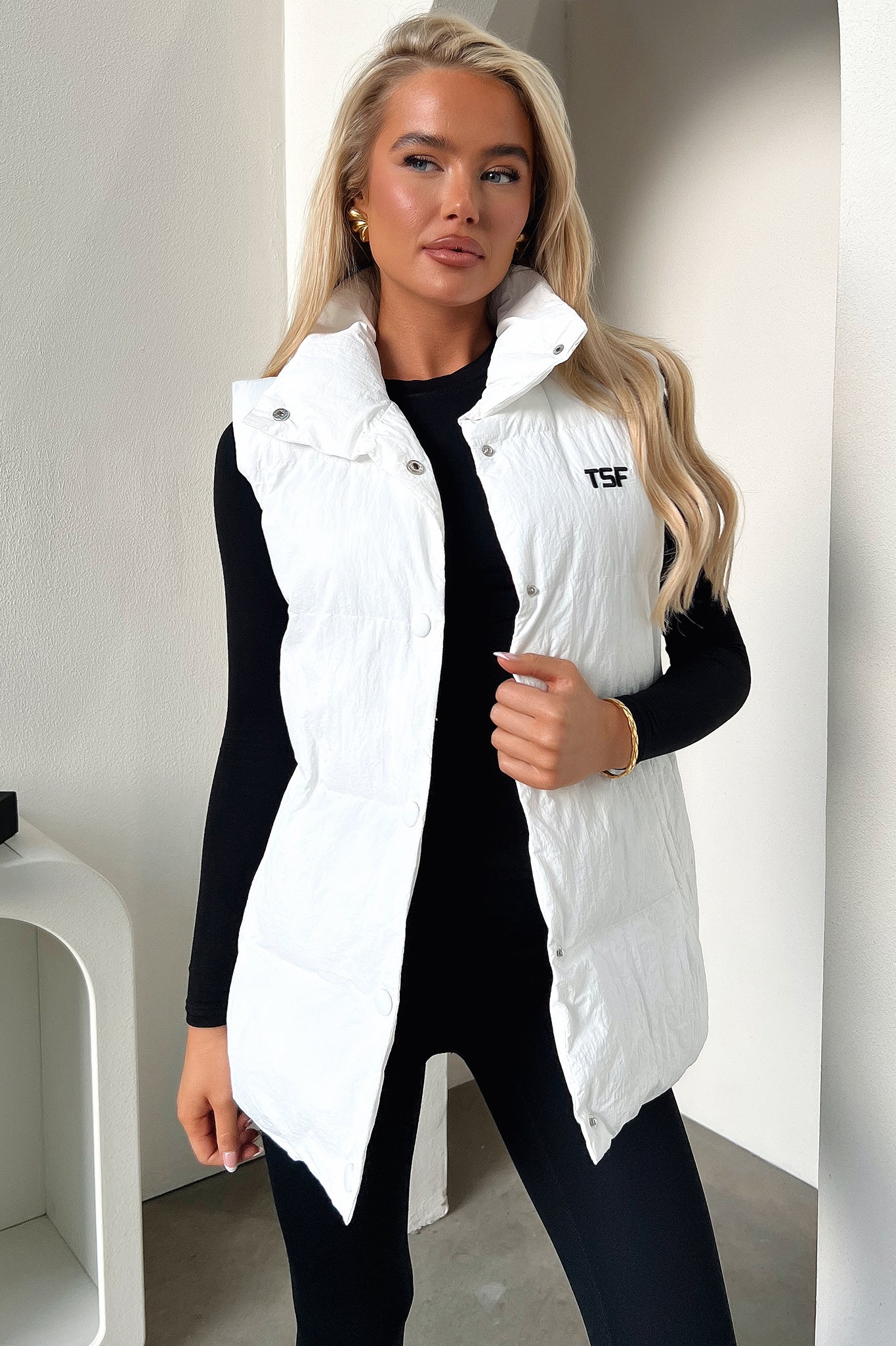 Sabre Puffer Vest - Cream-Coutiqo