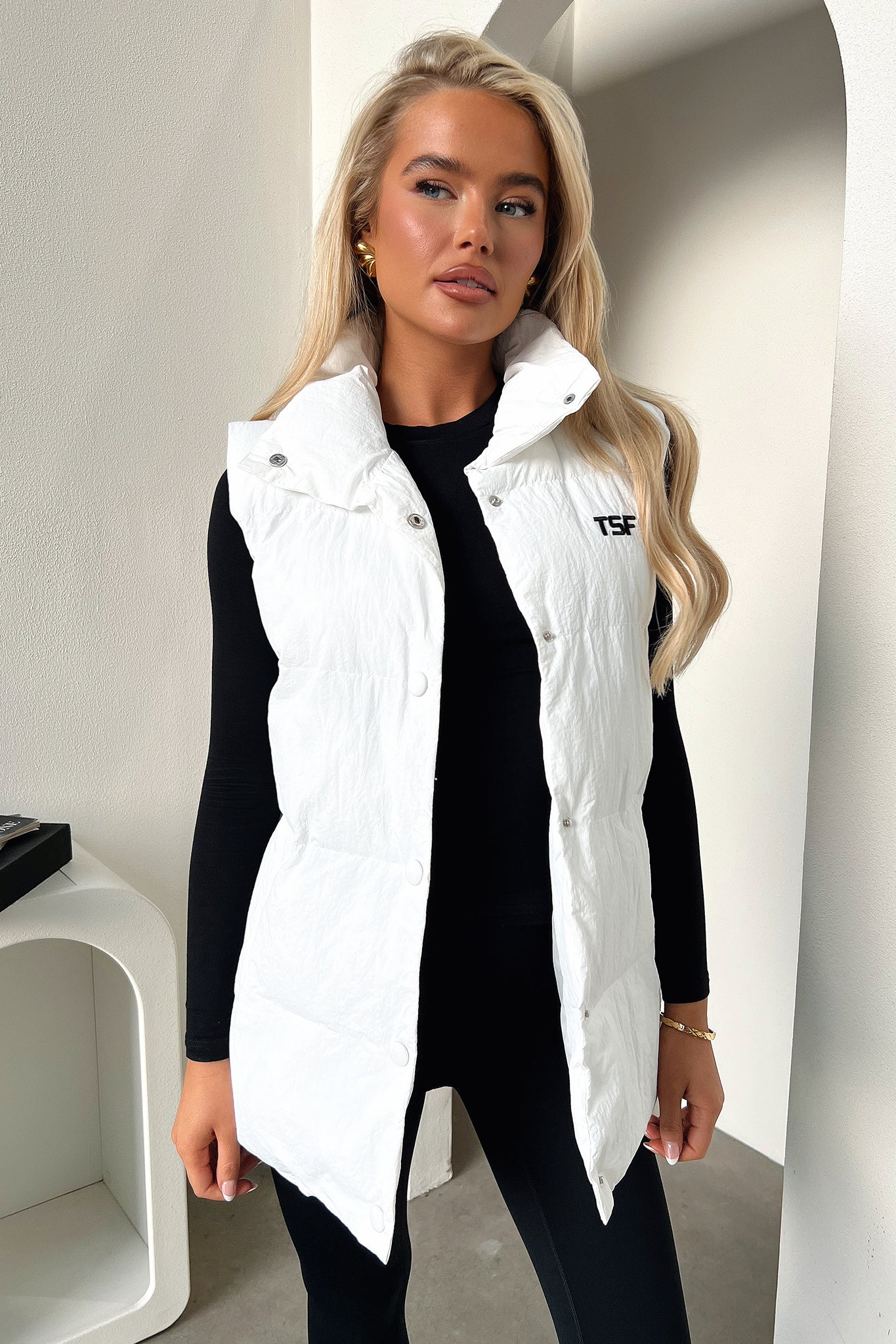 Sabre Puffer Vest - Cream-Coutiqo