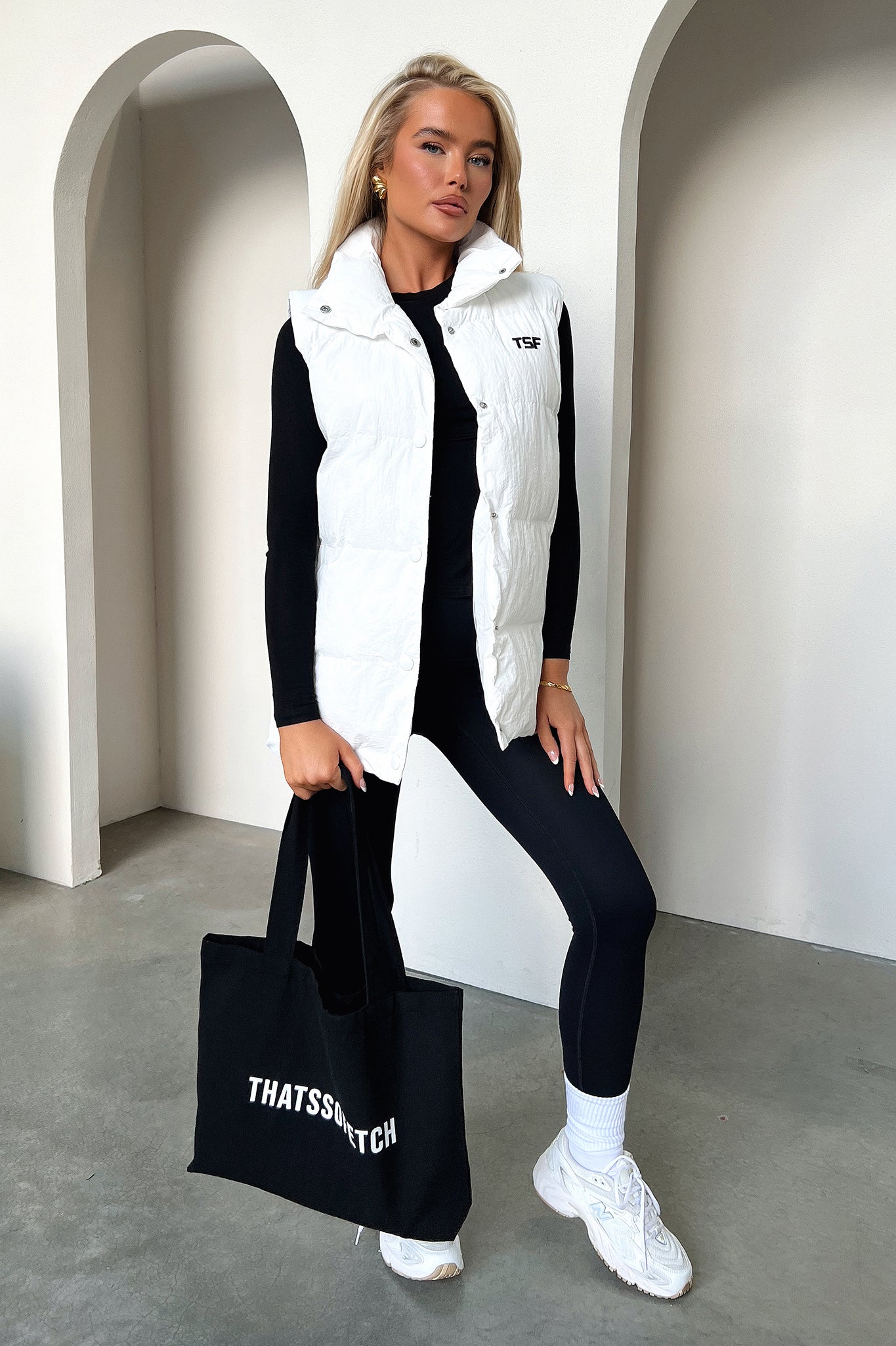 Sabre Puffer Vest - Cream-Coutiqo
