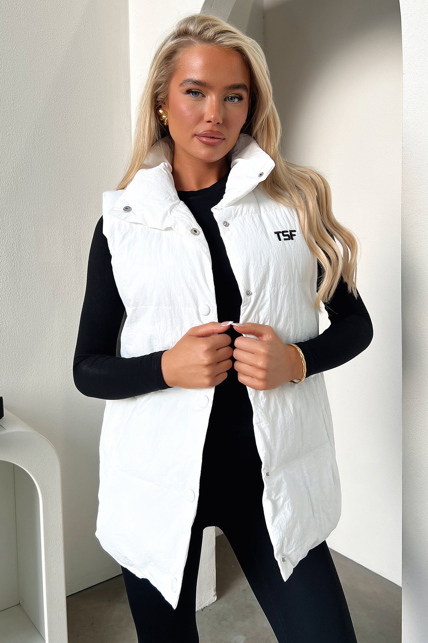 Sabre Puffer Vest - Cream-Coutiqo