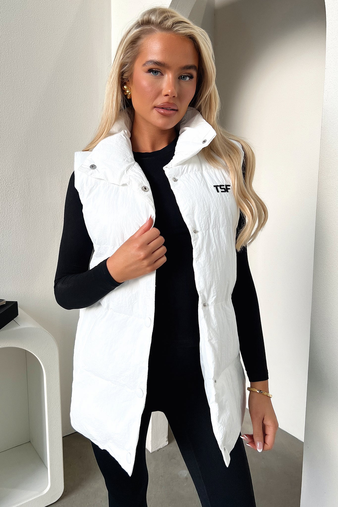 Sabre Puffer Vest - Cream-Coutiqo