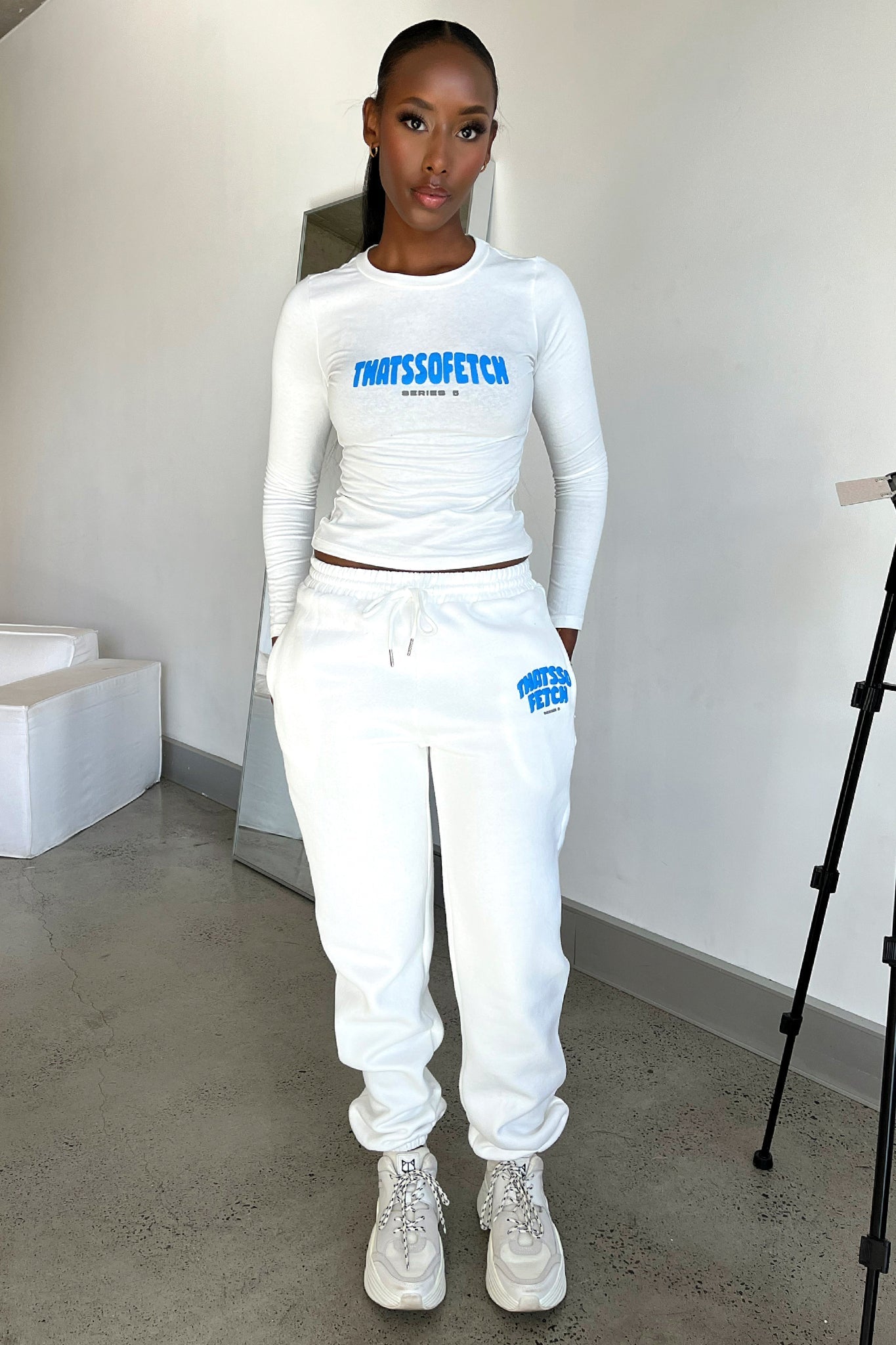 Series 5 Sweatpants - White-Coutiqo