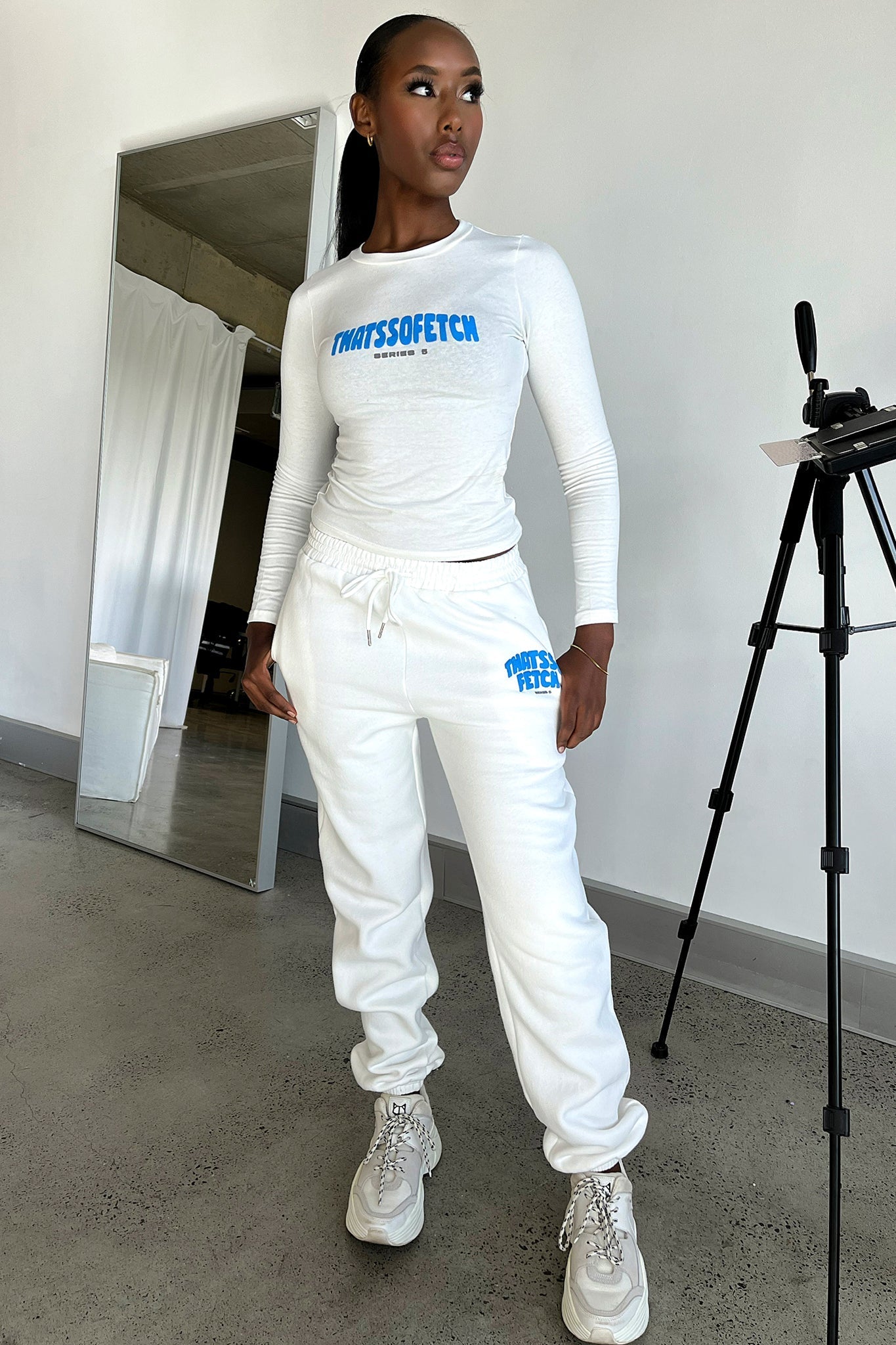 Series 5 Sweatpants - White-Coutiqo