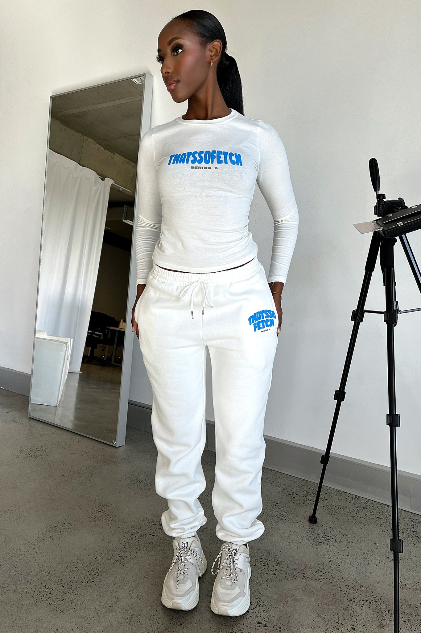 Series 5 Sweatpants - White-Coutiqo
