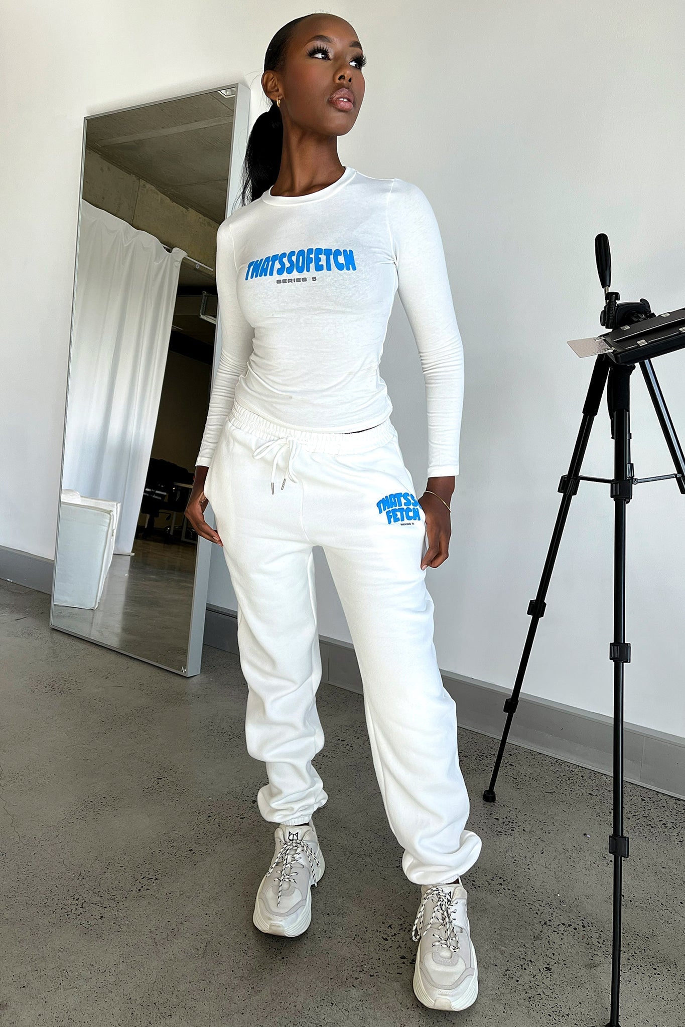 Series 5 Sweatpants - White-Coutiqo