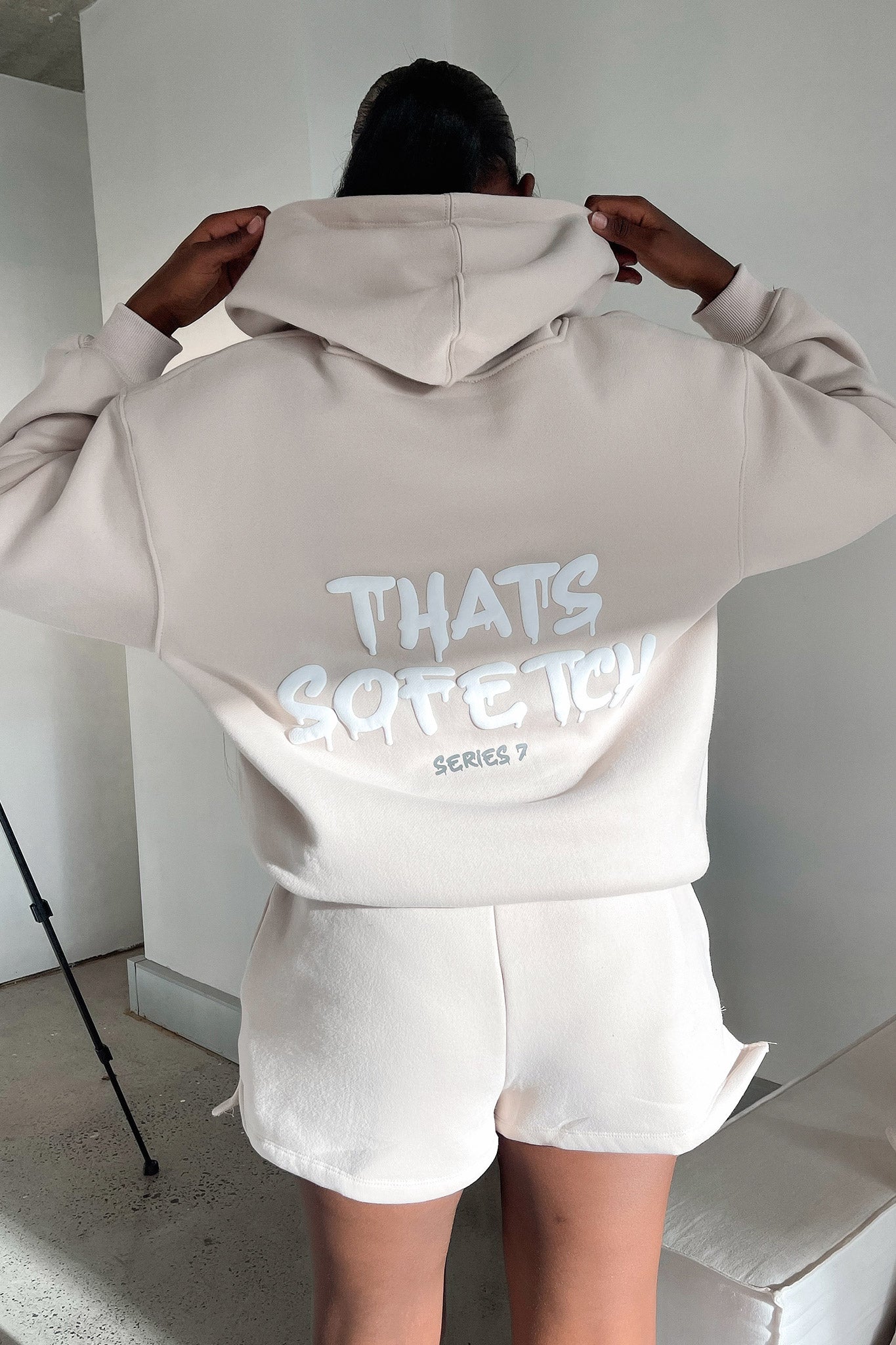 Series 7 Shorts - Bone-Coutiqo