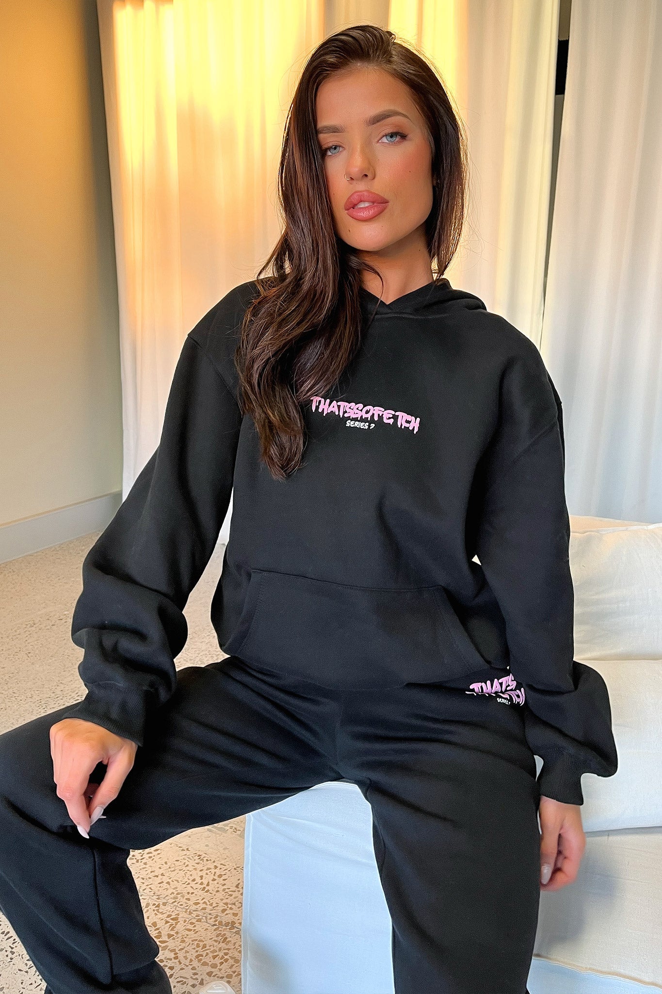 Series 7 Sweatpants - Black/Pink-Coutiqo