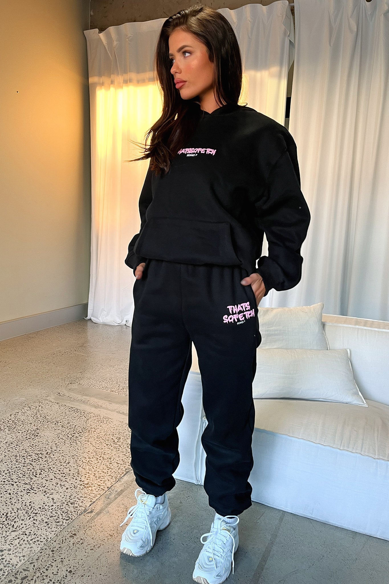 Series 7 Sweatpants - Black/Pink-Coutiqo