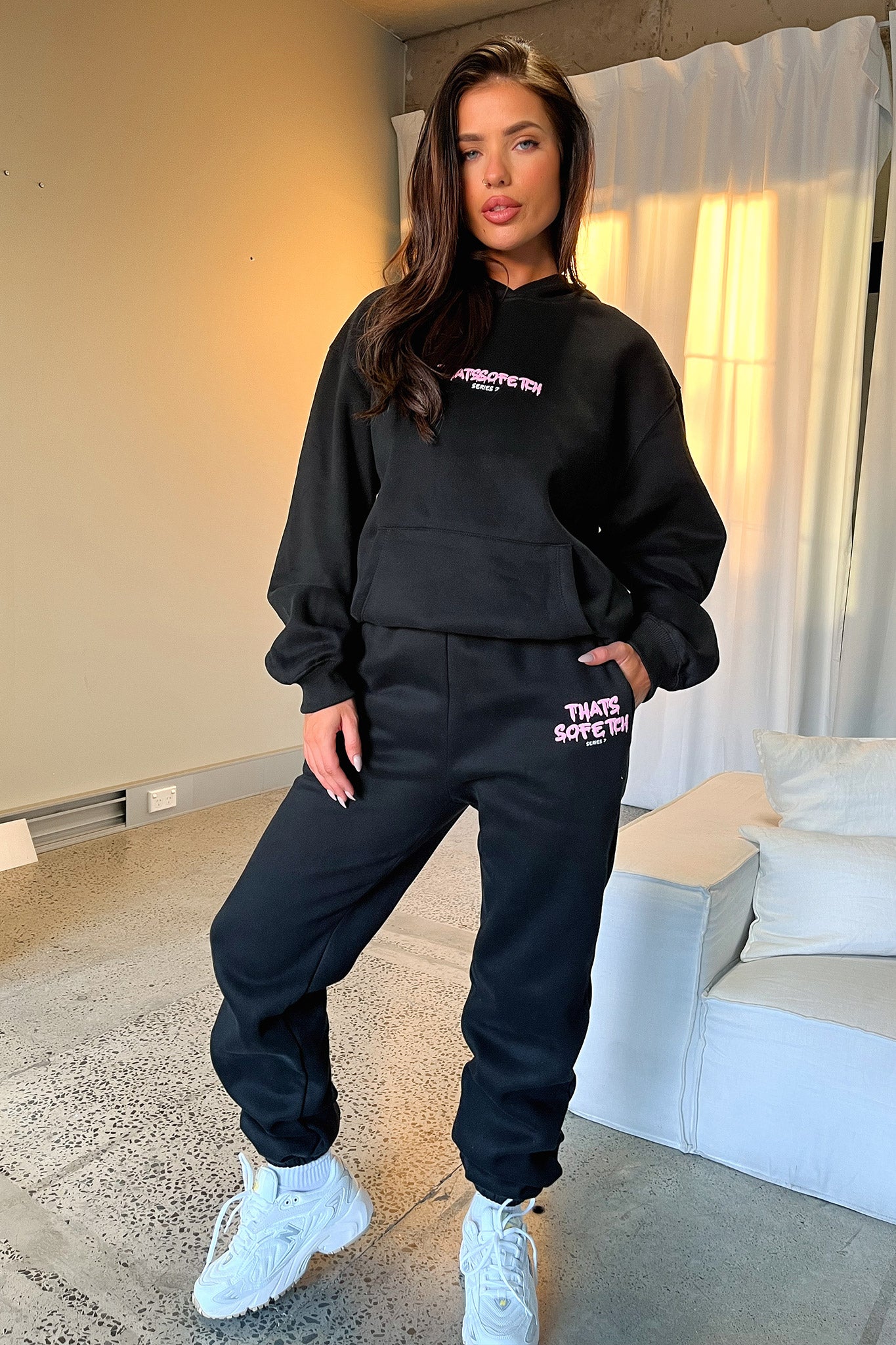 Series 7 Sweatpants - Black/Pink-Coutiqo