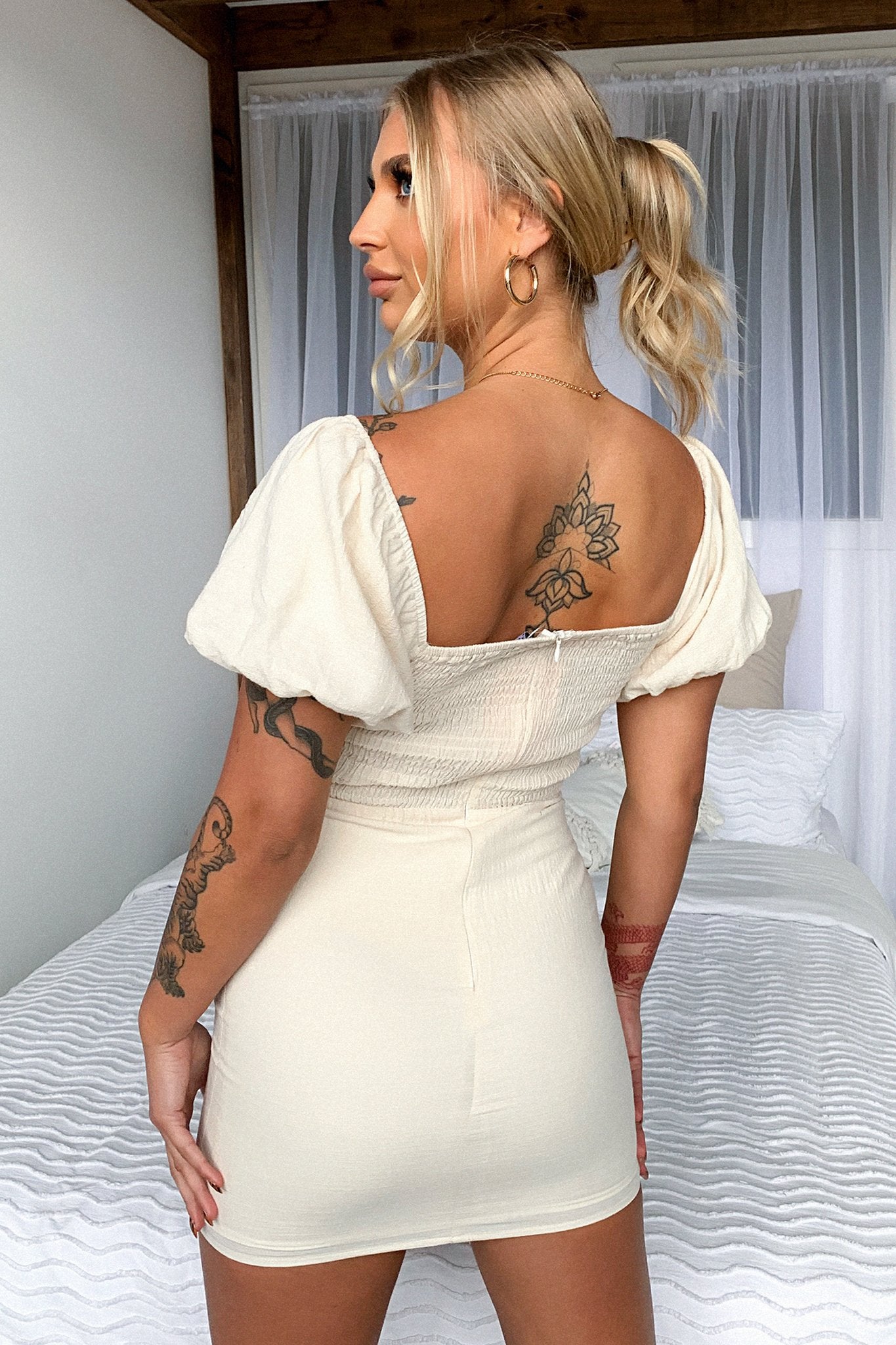 Sheila Dress - Beige-Coutiqo