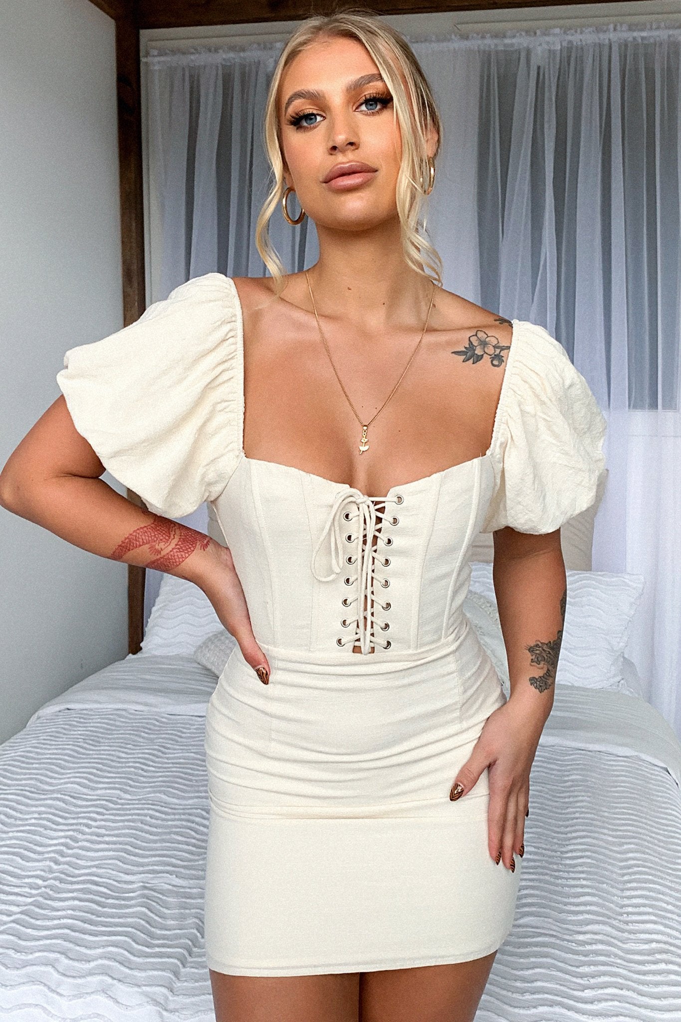 Sheila Dress - Beige-Coutiqo