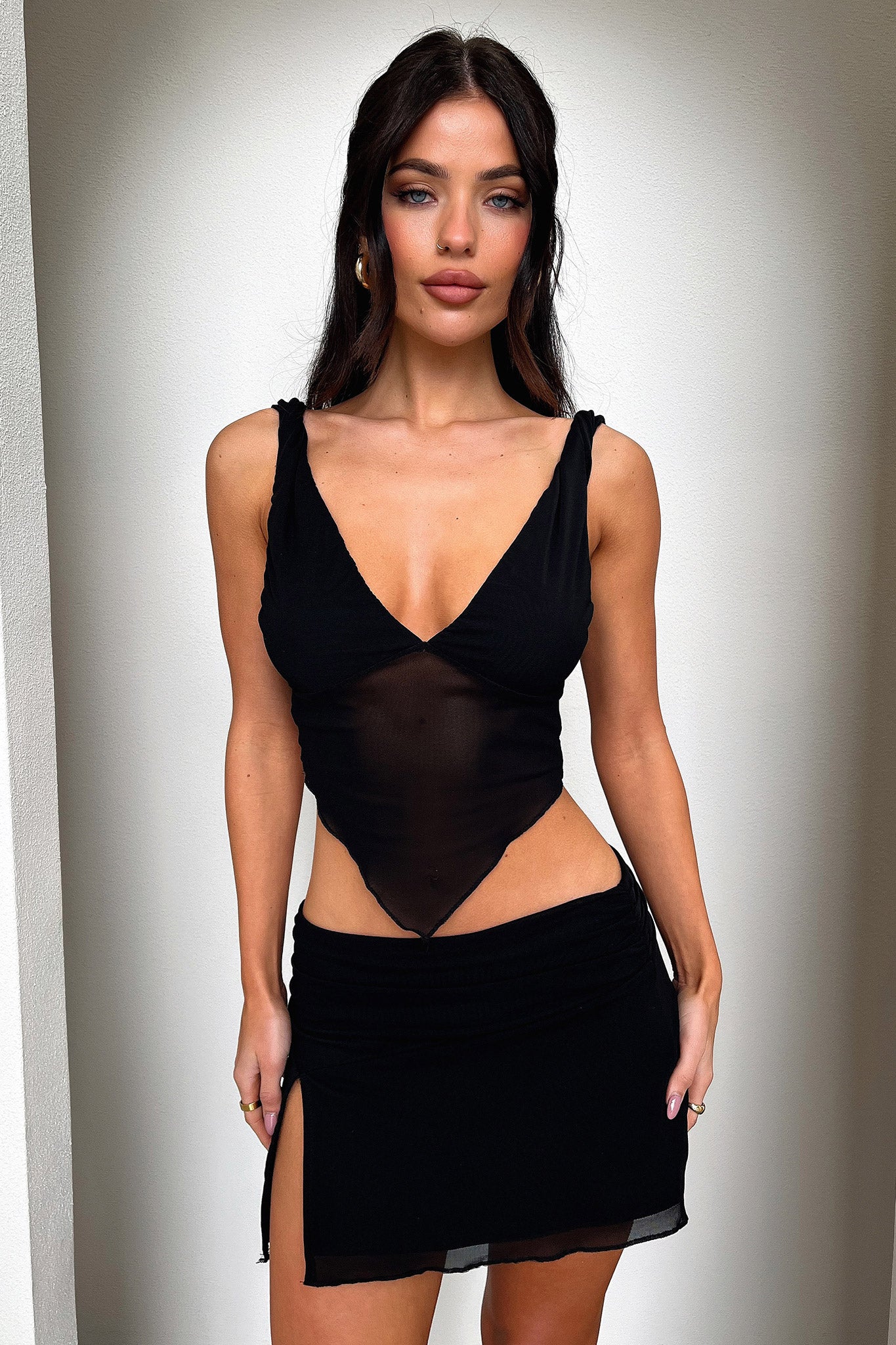 Tanaya Crop - Black-Coutiqo