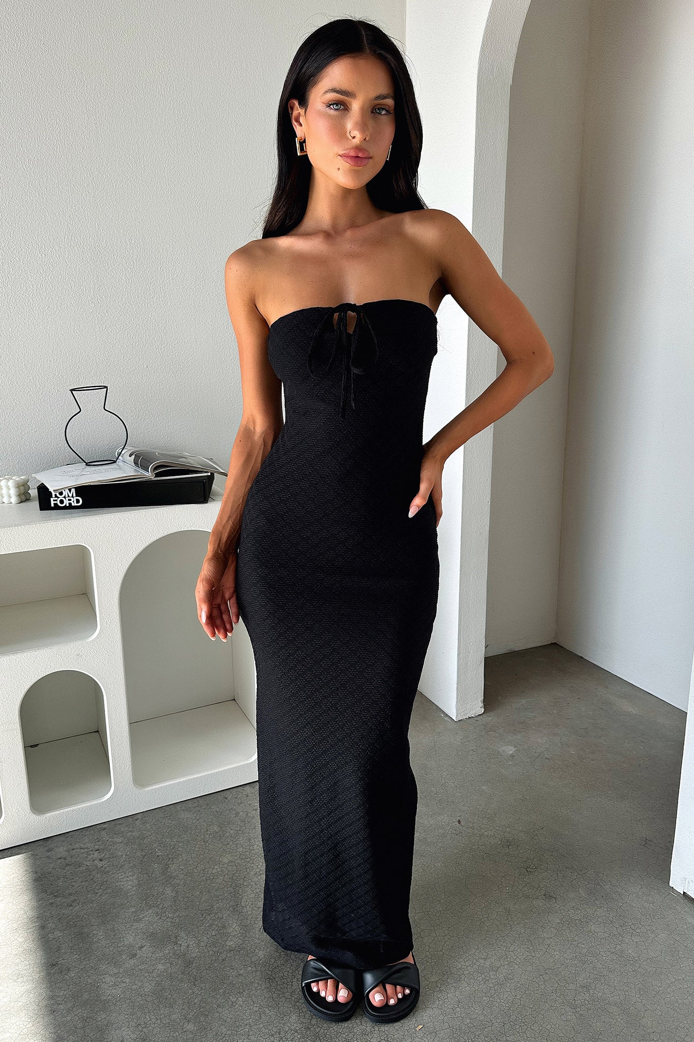 Tanvi Dress - Black-Coutiqo
