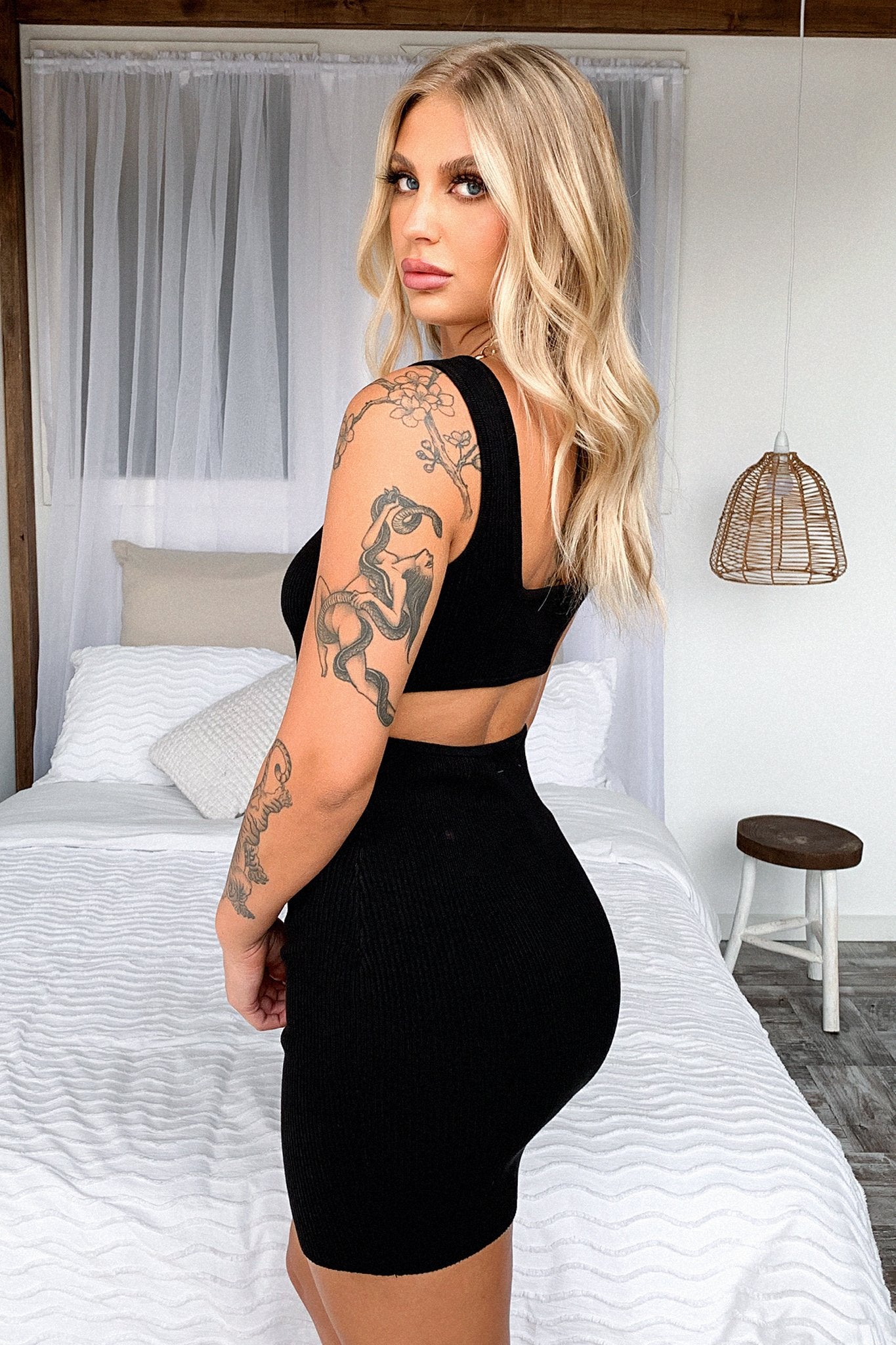 Tasha Dress - Black-Coutiqo