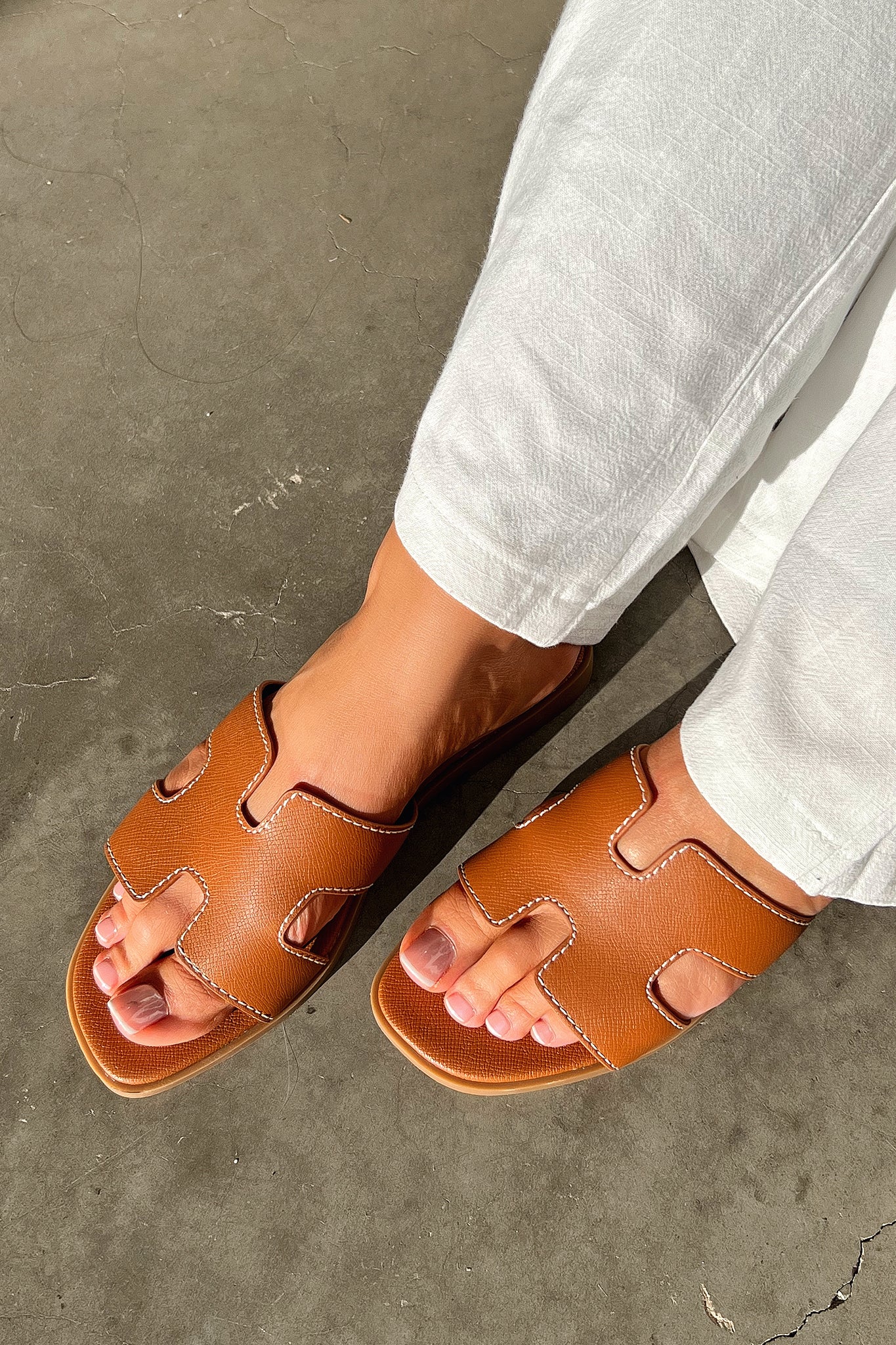 Valia Slides - Tan-Coutiqo
