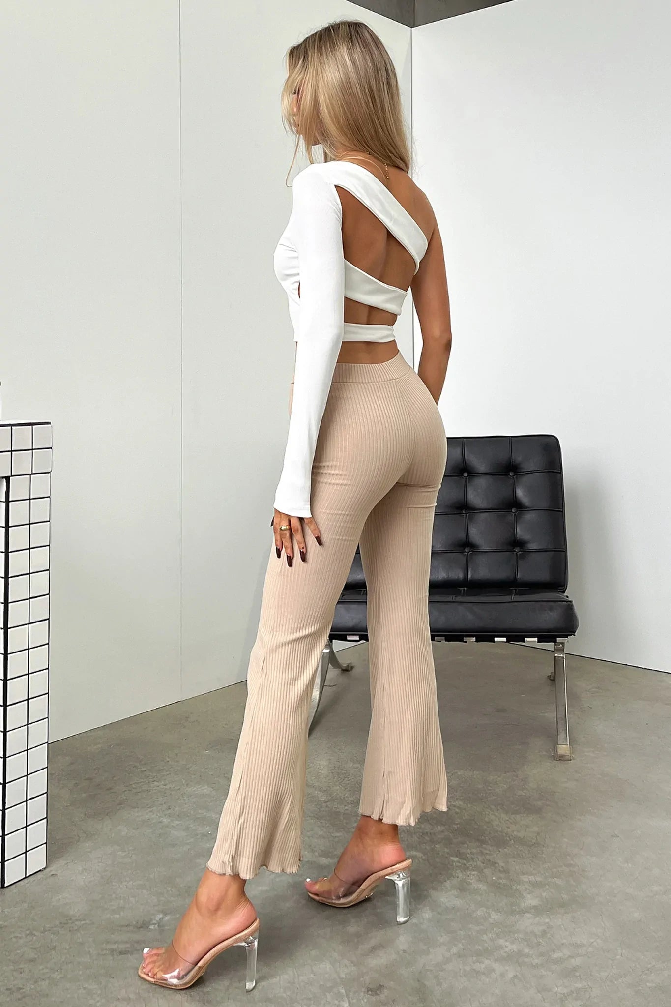 Aviva Crop - White-Coutiqo