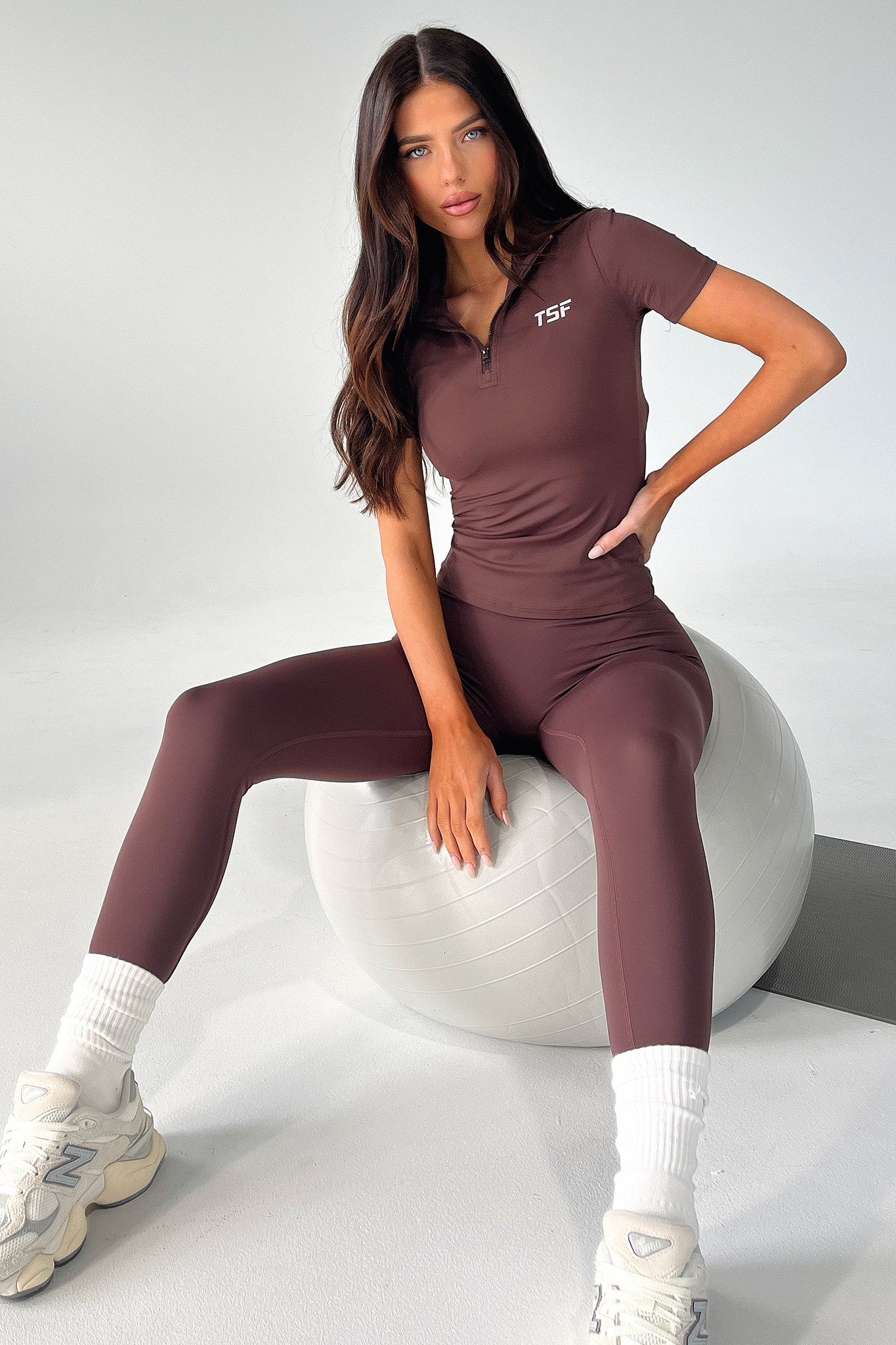 Zaiden Top - Brown-Coutiqo