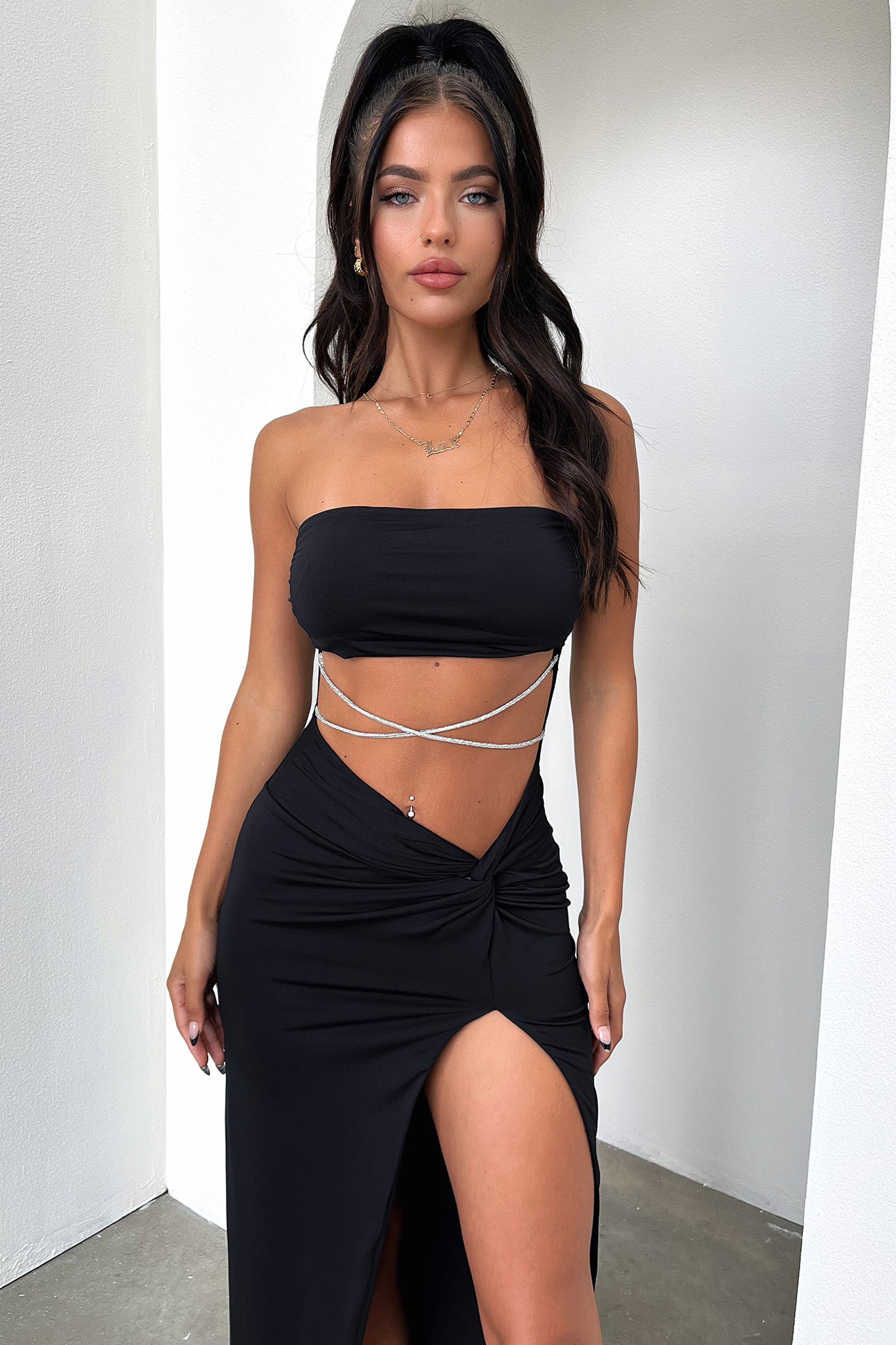 Zeilie Midi Dress - Black-Coutiqo