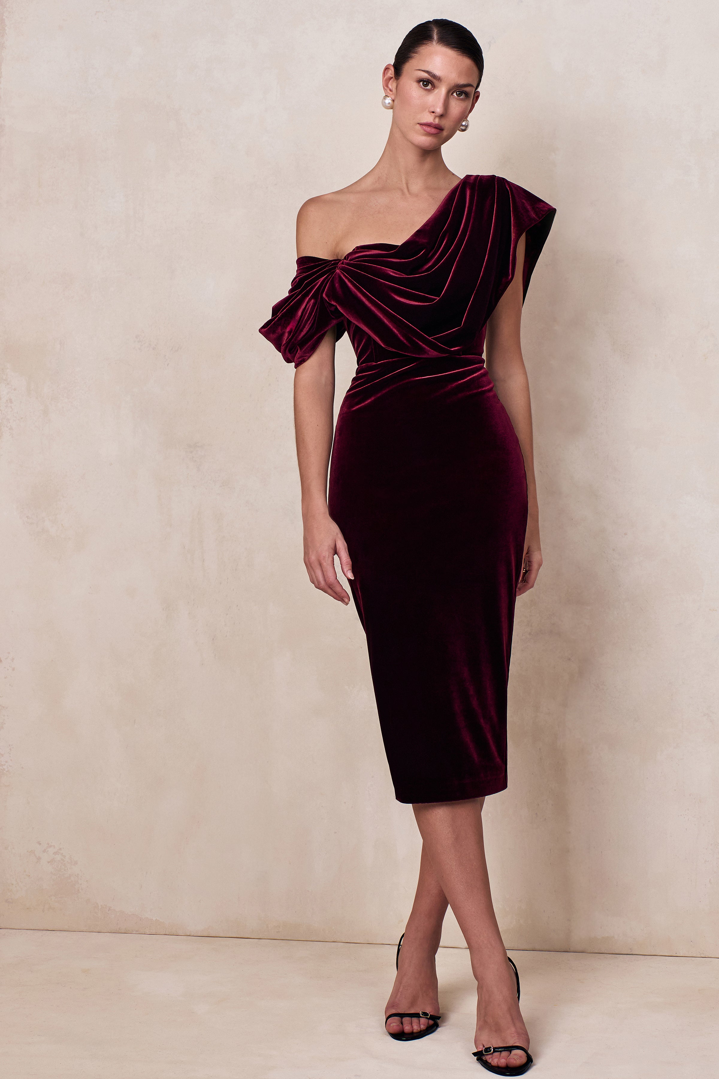High End | Burgundy Velvet Asymmetric-Neck Midi Dress With Draped Detailing-Sowoom