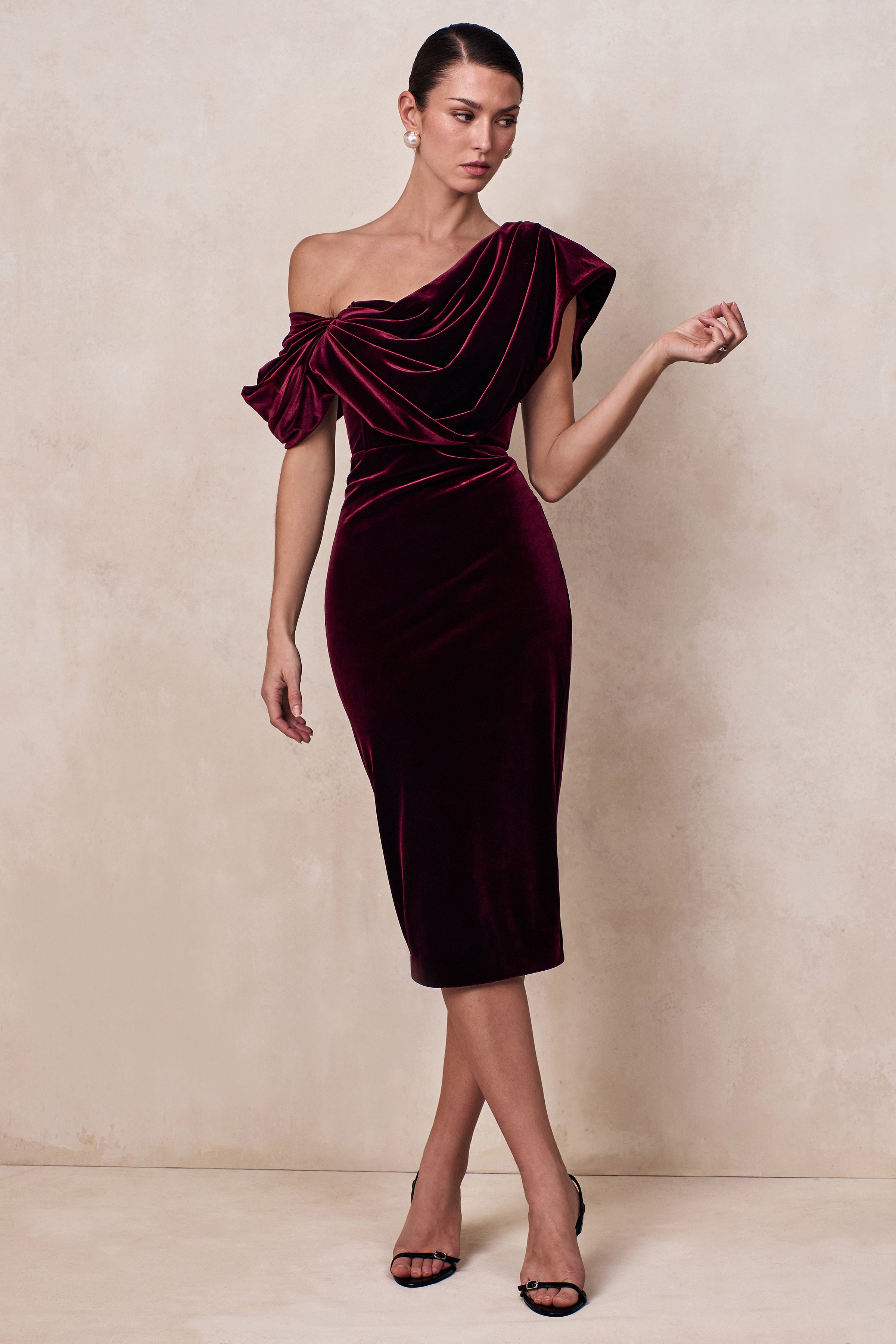 High End | Burgundy Velvet Asymmetric-Neck Midi Dress With Draped Detailing-Sowoom