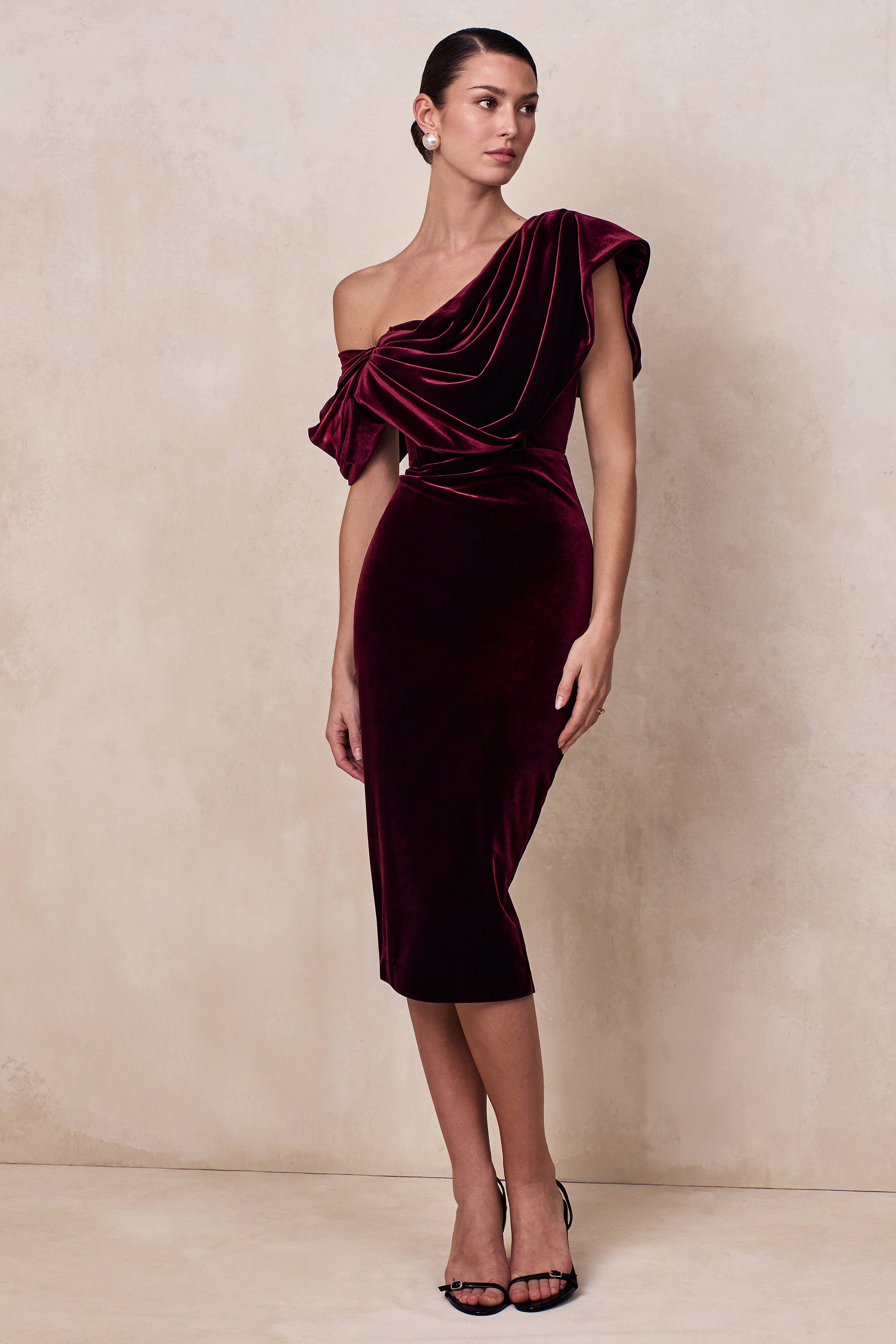 High End | Burgundy Velvet Asymmetric-Neck Midi Dress With Draped Detailing-Sowoom