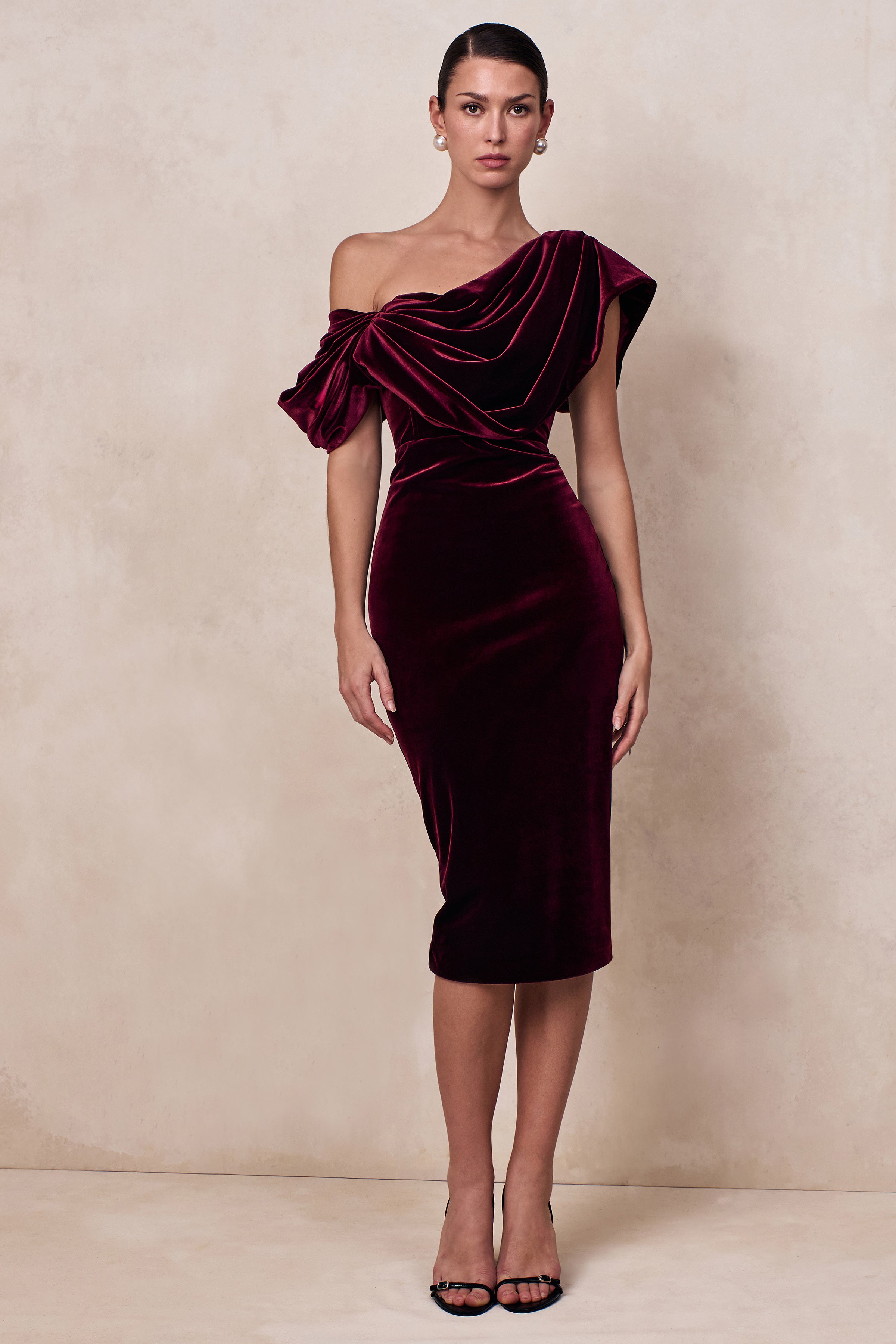 High End | Burgundy Velvet Asymmetric-Neck Midi Dress With Draped Detailing-Sowoom