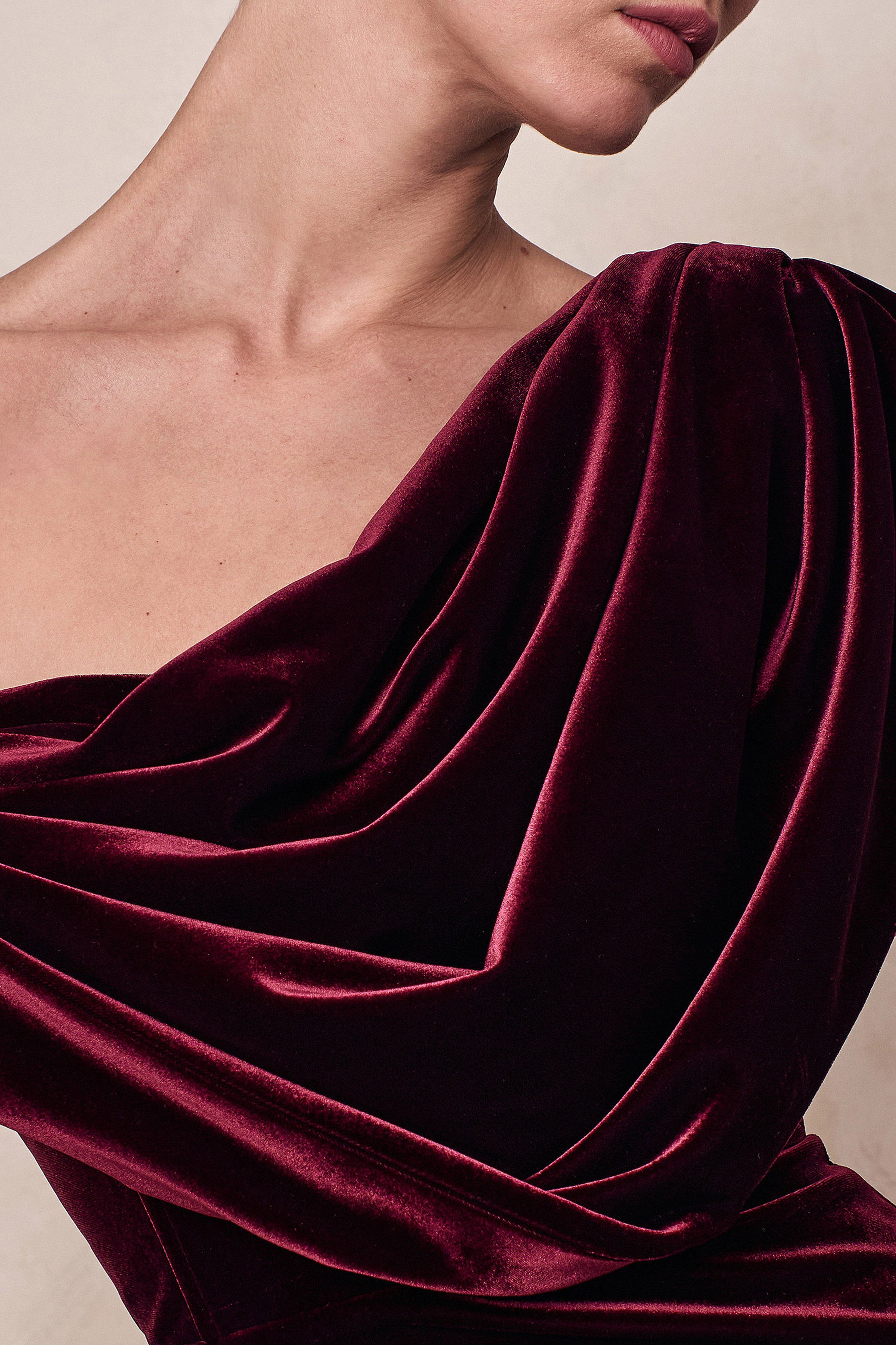 High End | Burgundy Velvet Asymmetric-Neck Midi Dress With Draped Detailing-Sowoom