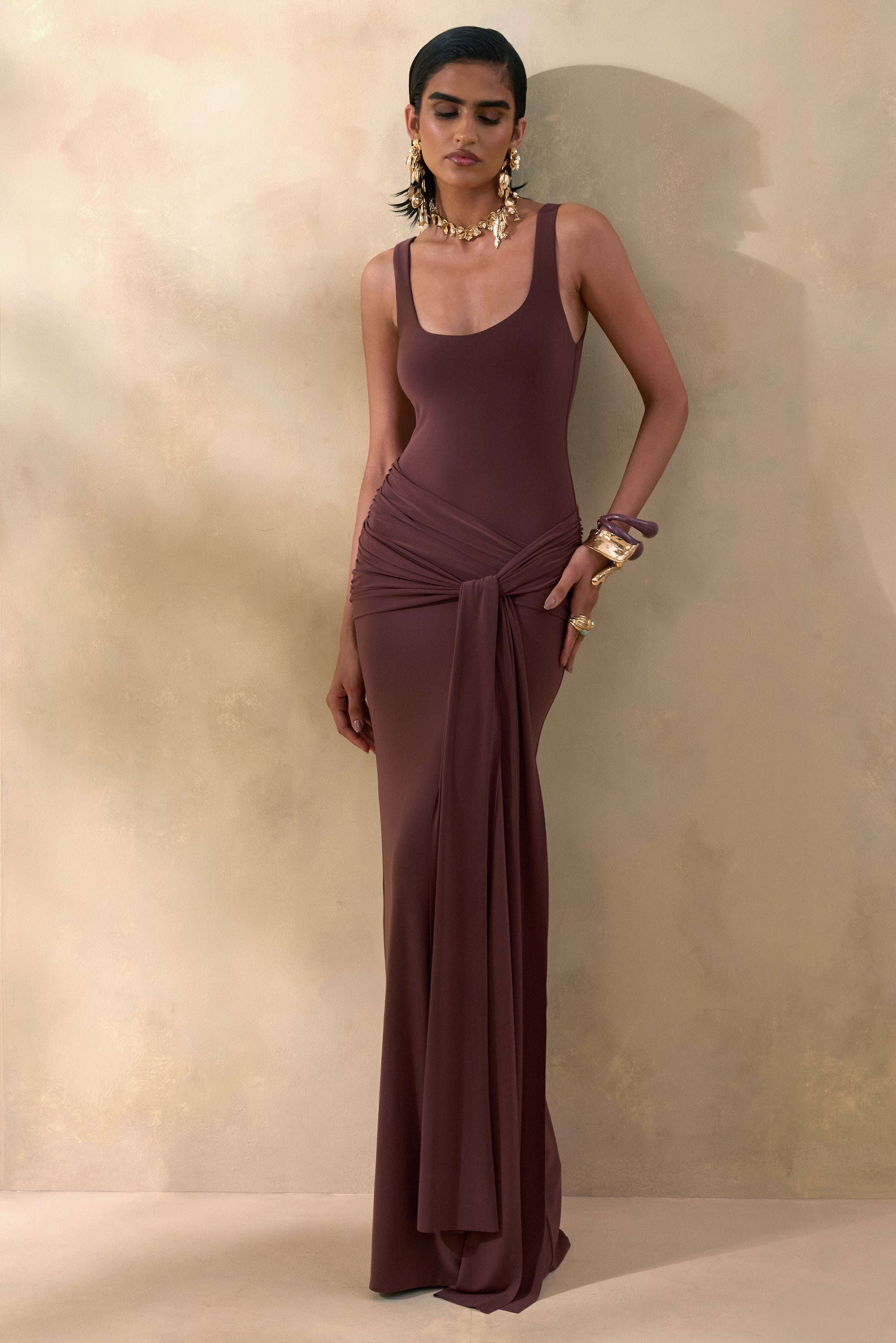 Lienna | Brown Scoop-Neck Maxi Dress With Gathered-Detail And Sash-Sowoom