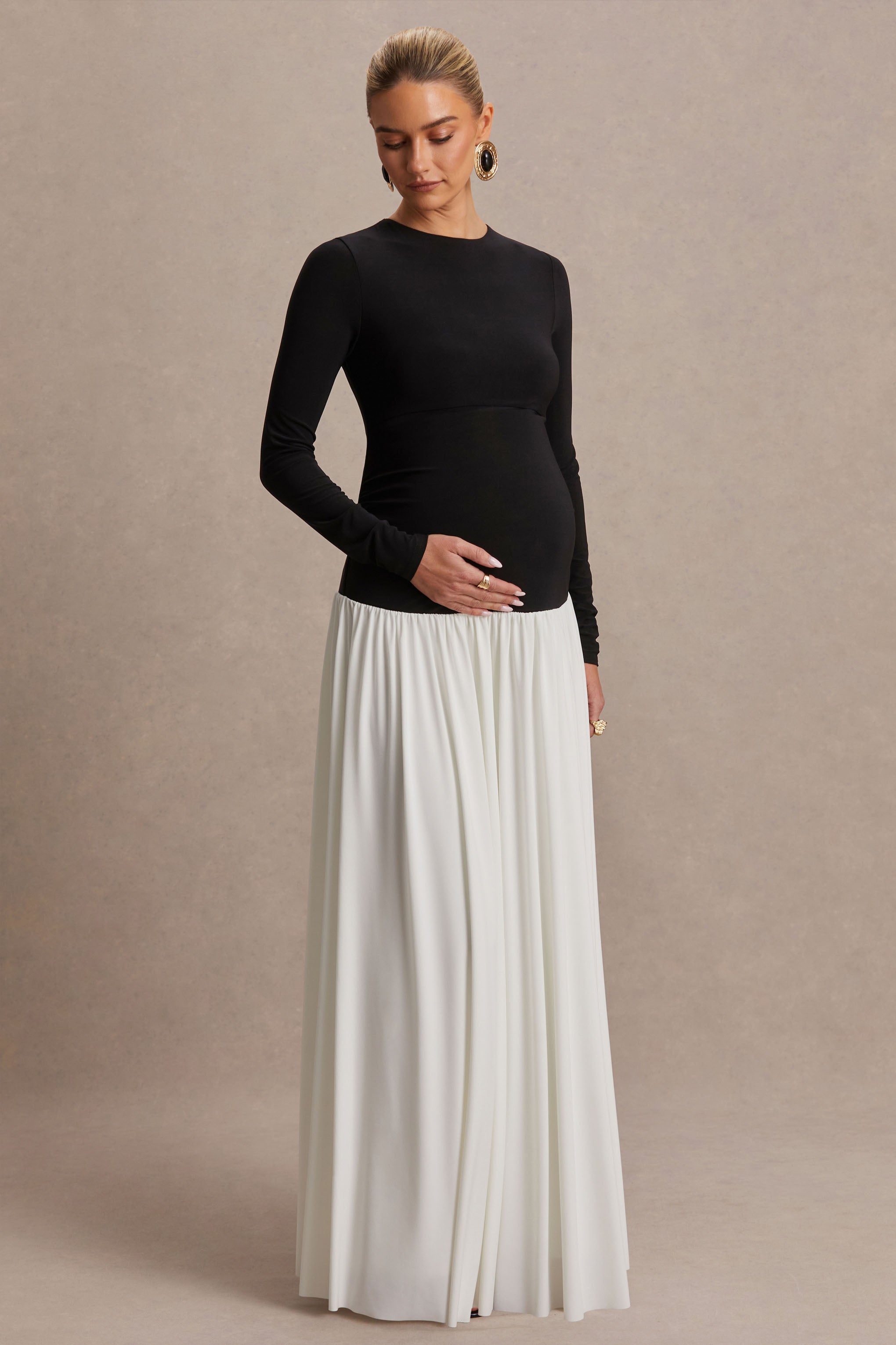 Monroe | Black And White Crew-Neck Maternity Maxi Dress With Drop-Waist-Sowoom