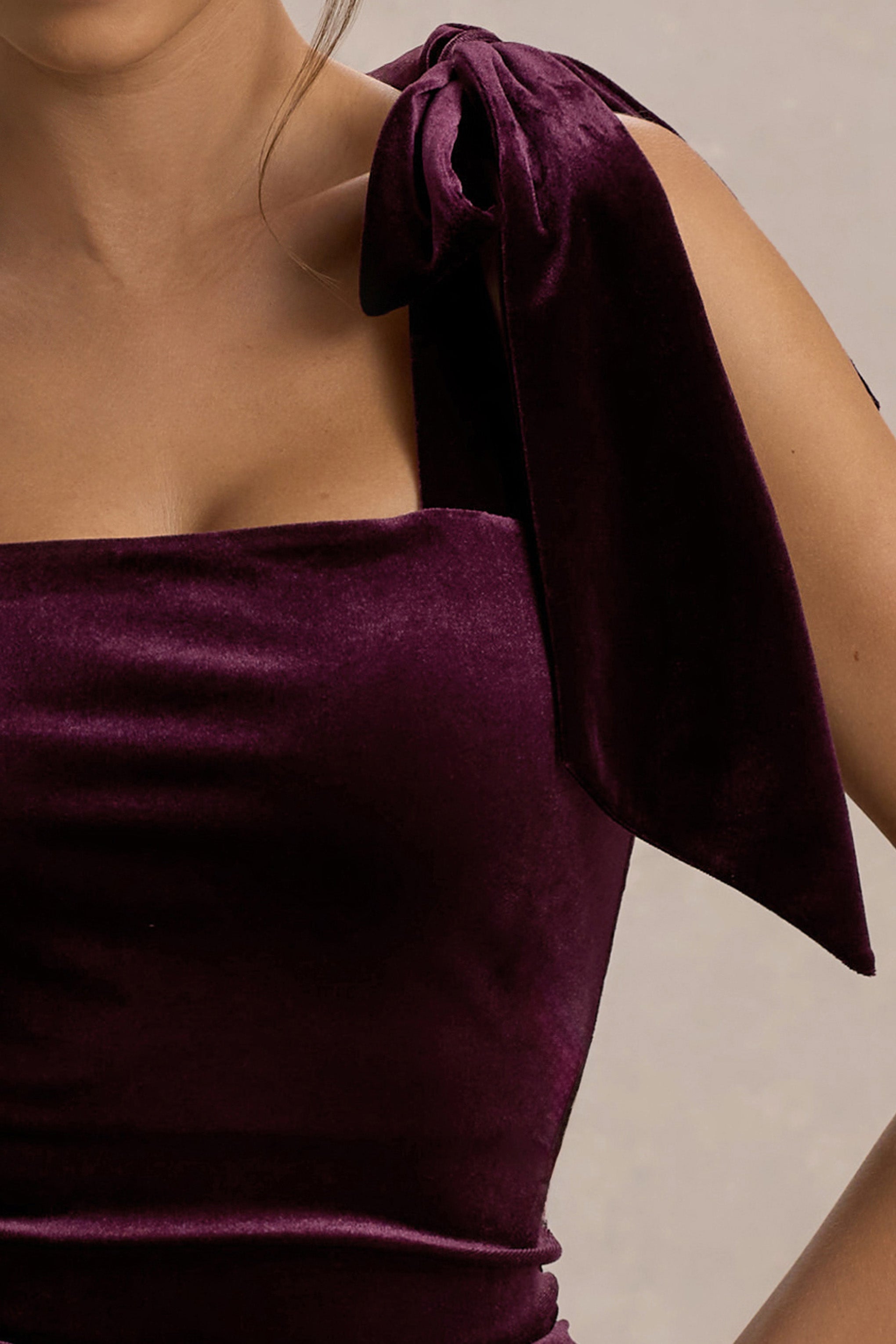 Tarna | Port Velvet Midi Dress With Bow Straps-Sowoom