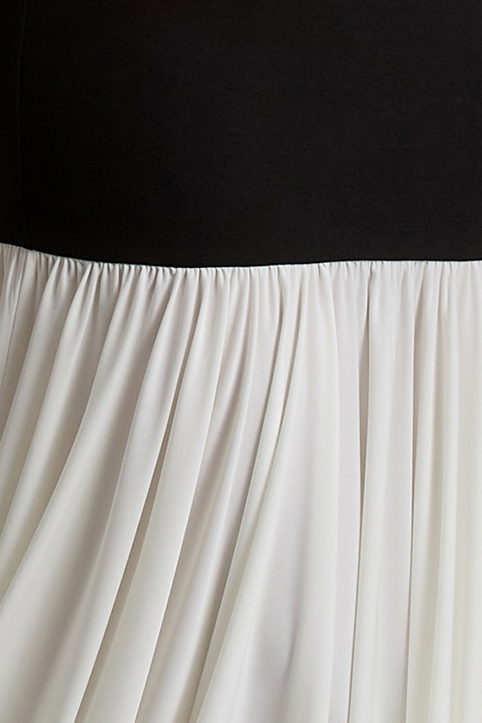 Cinzia | Black & White Puff-Sleeve Volume-Hem Midi Dress-Sowoom