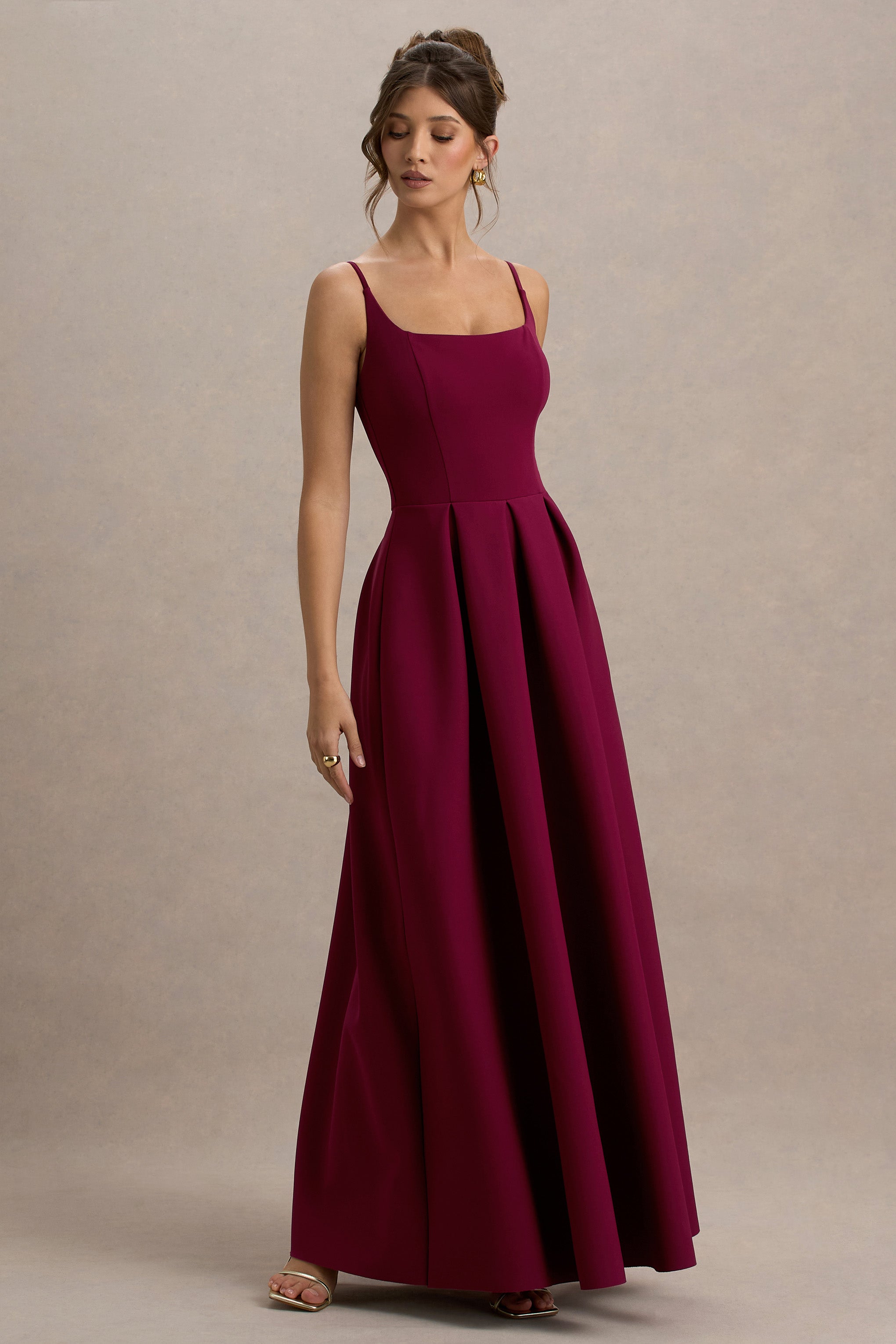 Bambina | Burgundy Scoop-Neck Pleated Maxi Dress-Sowoom