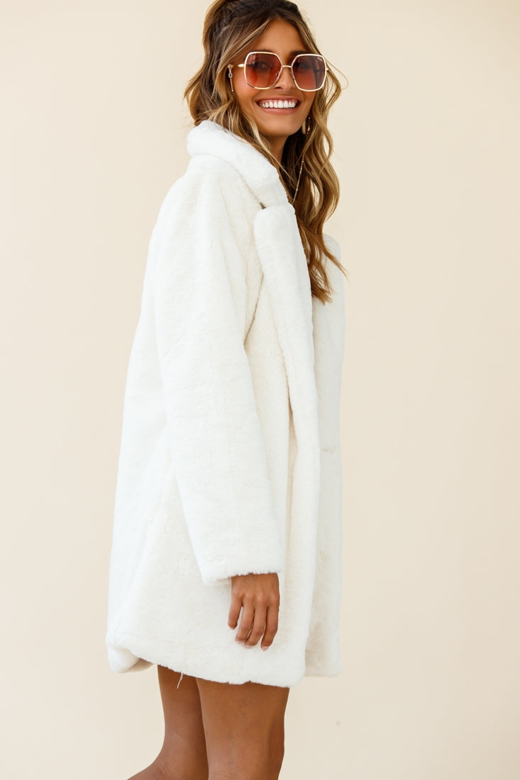 Tahoe Faux Fur Notch Lapel Coat Cream White-Maymioy