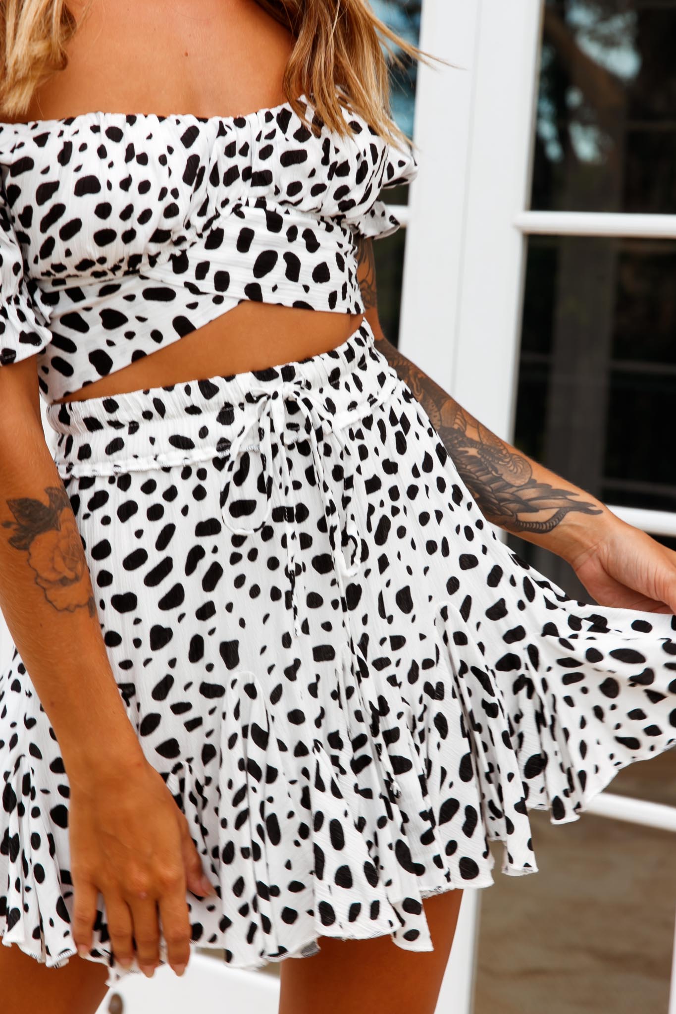 Linka Off-Shoulder Tie-Back Crop Top Dalmatian Print Black/White-Maymioy