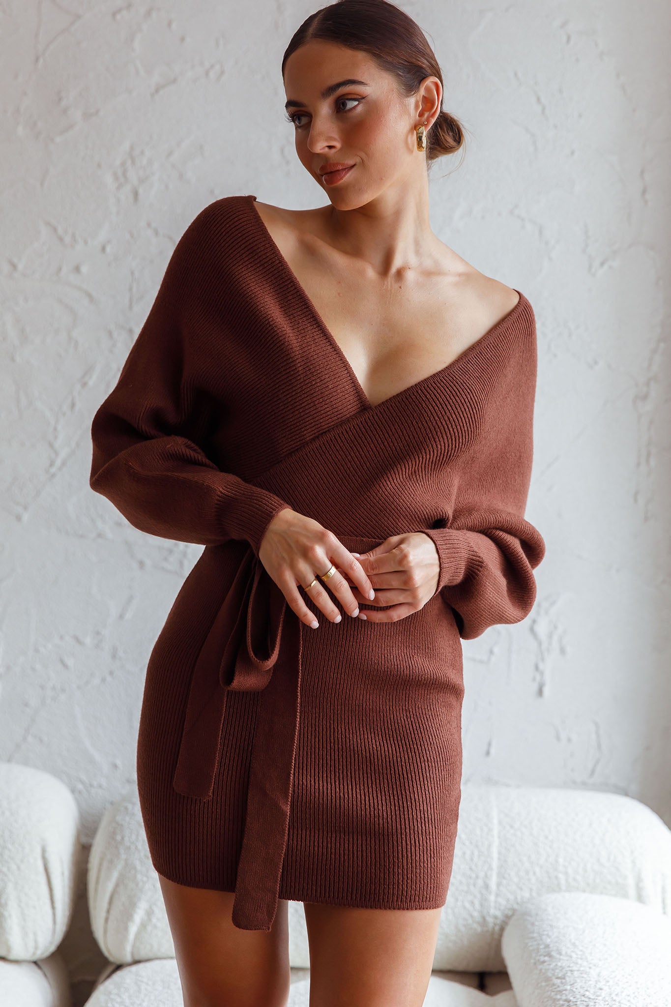 Cameo Long Batwing Sleeve Knit Mini Dress Chocolate-Maymioy