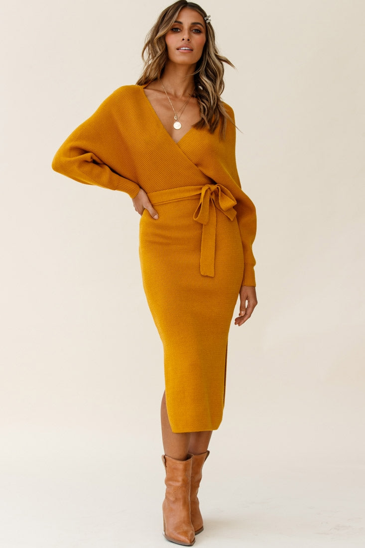 Cameo Batwing Knit Midi Dress Mustard-Maymioy