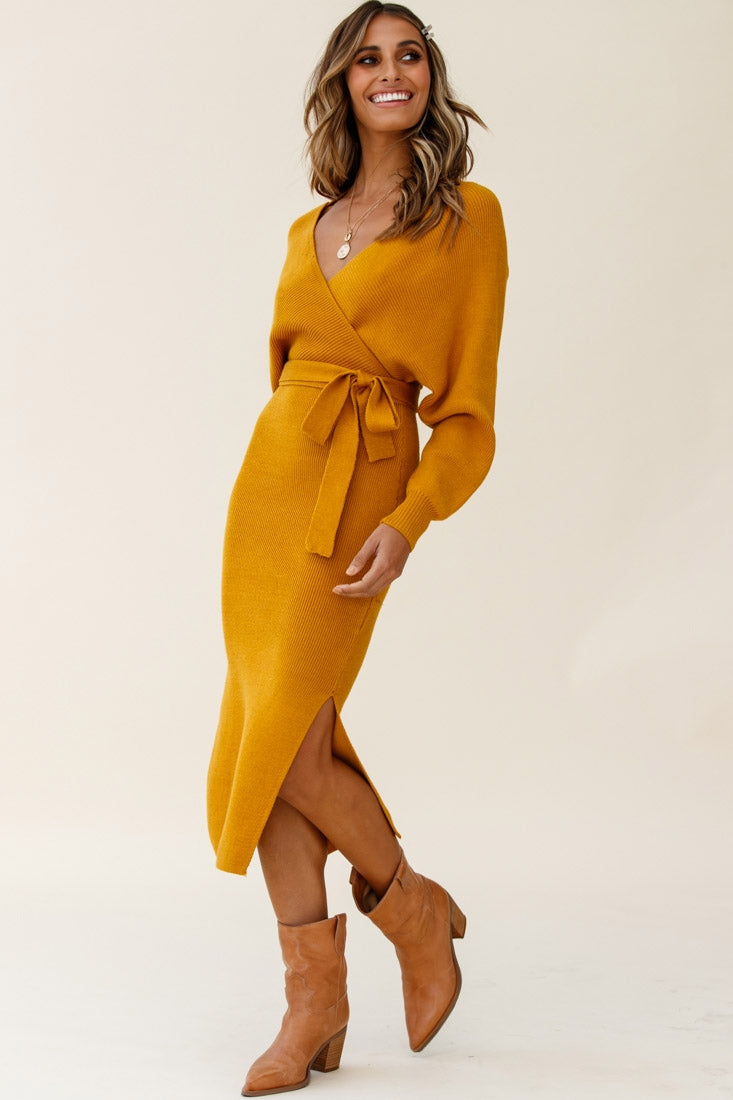 Cameo Batwing Knit Midi Dress Mustard-Maymioy