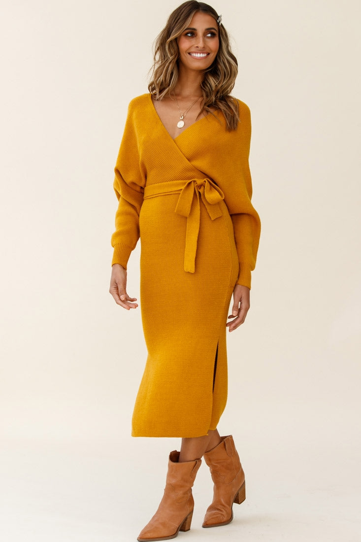 Cameo Batwing Knit Midi Dress Mustard-Maymioy