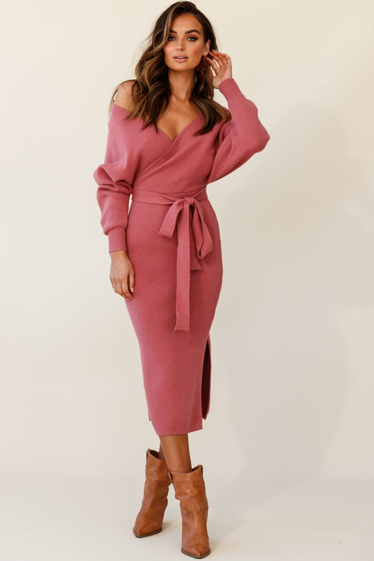 Cameo Batwing Knit Midi Dress Rose-Maymioy