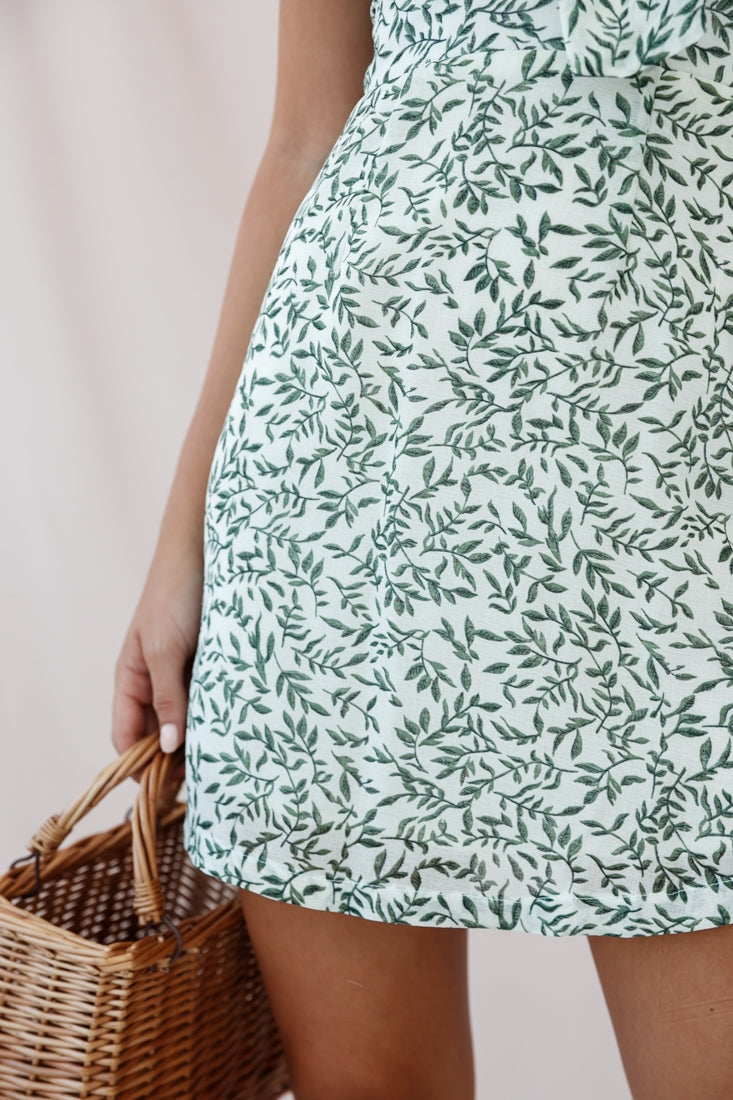 Hope Tie-Knot Bust Mini Dress Leaf Print White-Maymioy