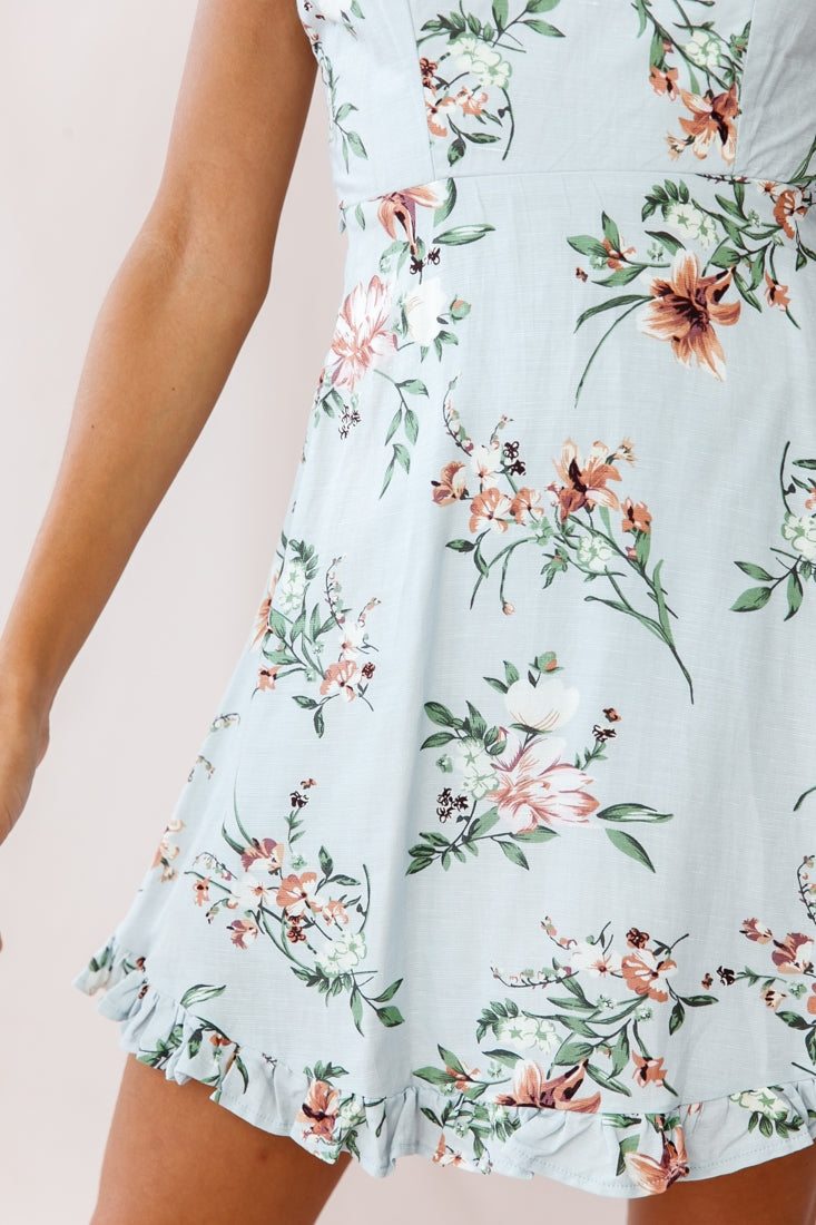 Selah Frill Trim Sweetheart Neckline Dress Floral Print Blue-Maymioy