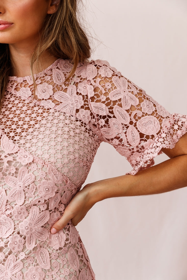 Reinhart Short Sleeve Crochet Lace Dress Blush-Maymioy