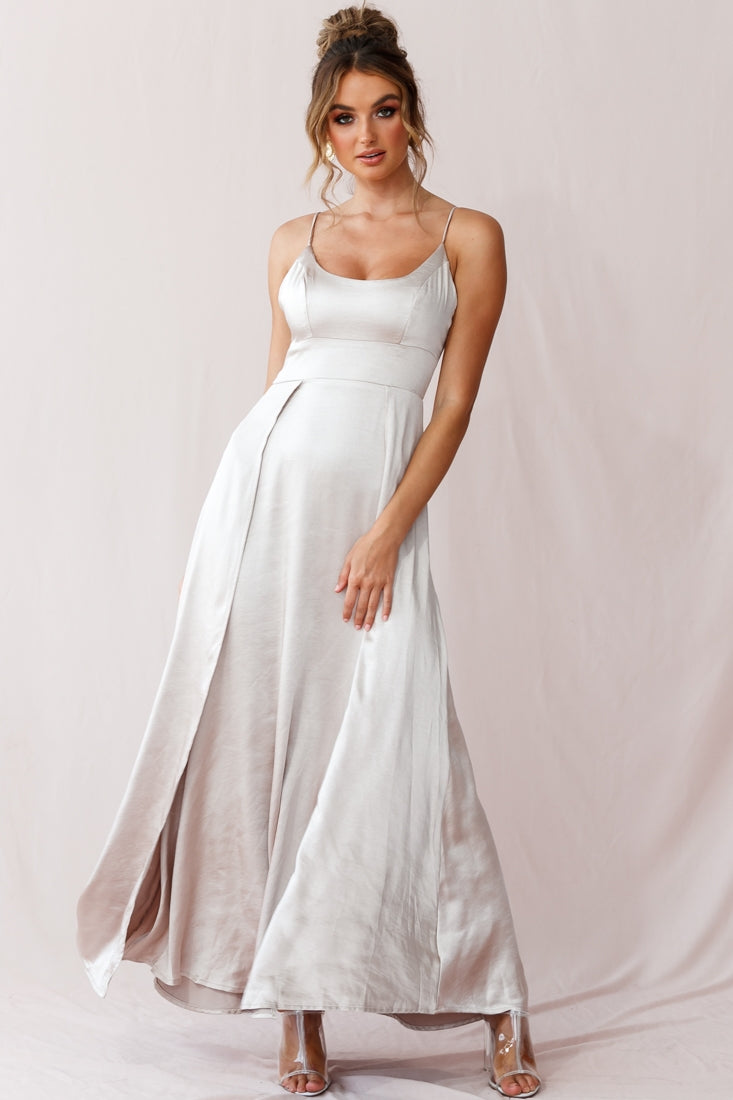 Joanne Empire Waist Maxi Dress Champagne-Maymioy