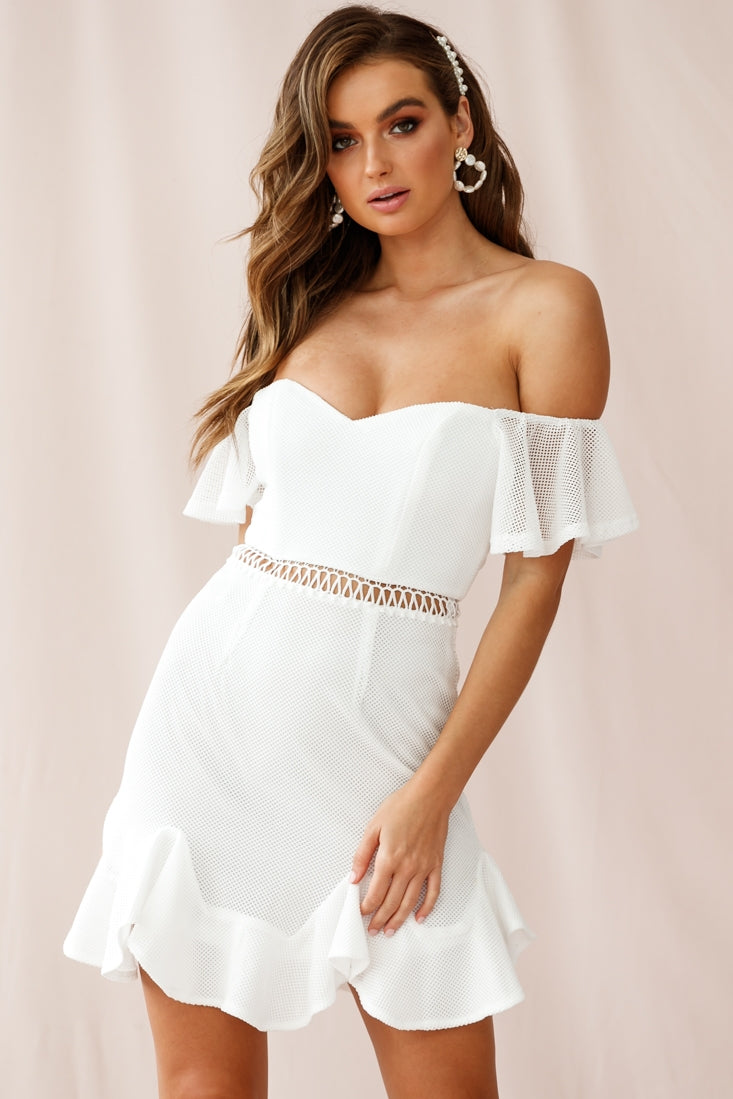 Chi Chi Sweetheart Neckline Off-Shoulder Dress White-Maymioy