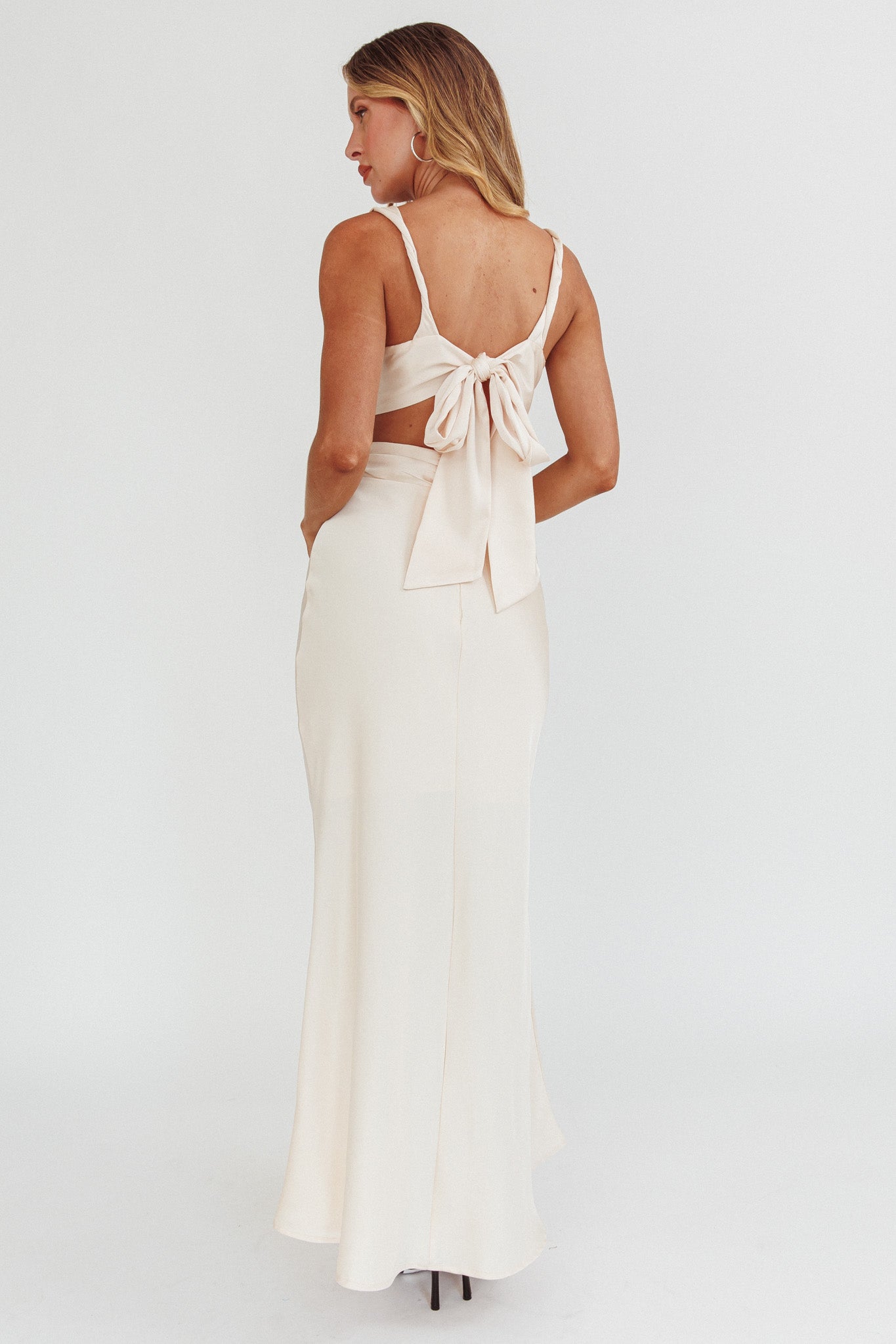 Harper Cut-Out Bow Back Maxi Dress Oyster-Maymioy