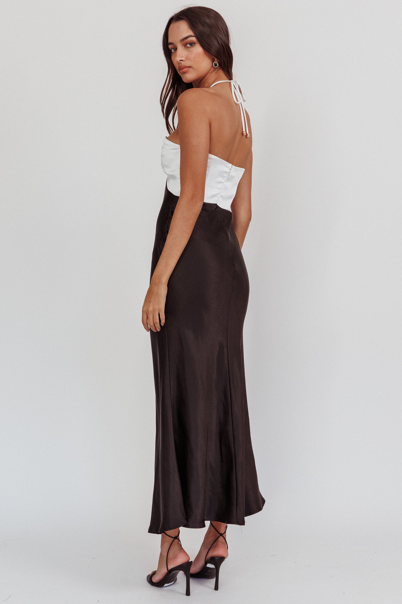 Hassie Knot Bust Halter Midi Dress Black-Maymioy